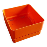 Vastill planter by Nena balsari
