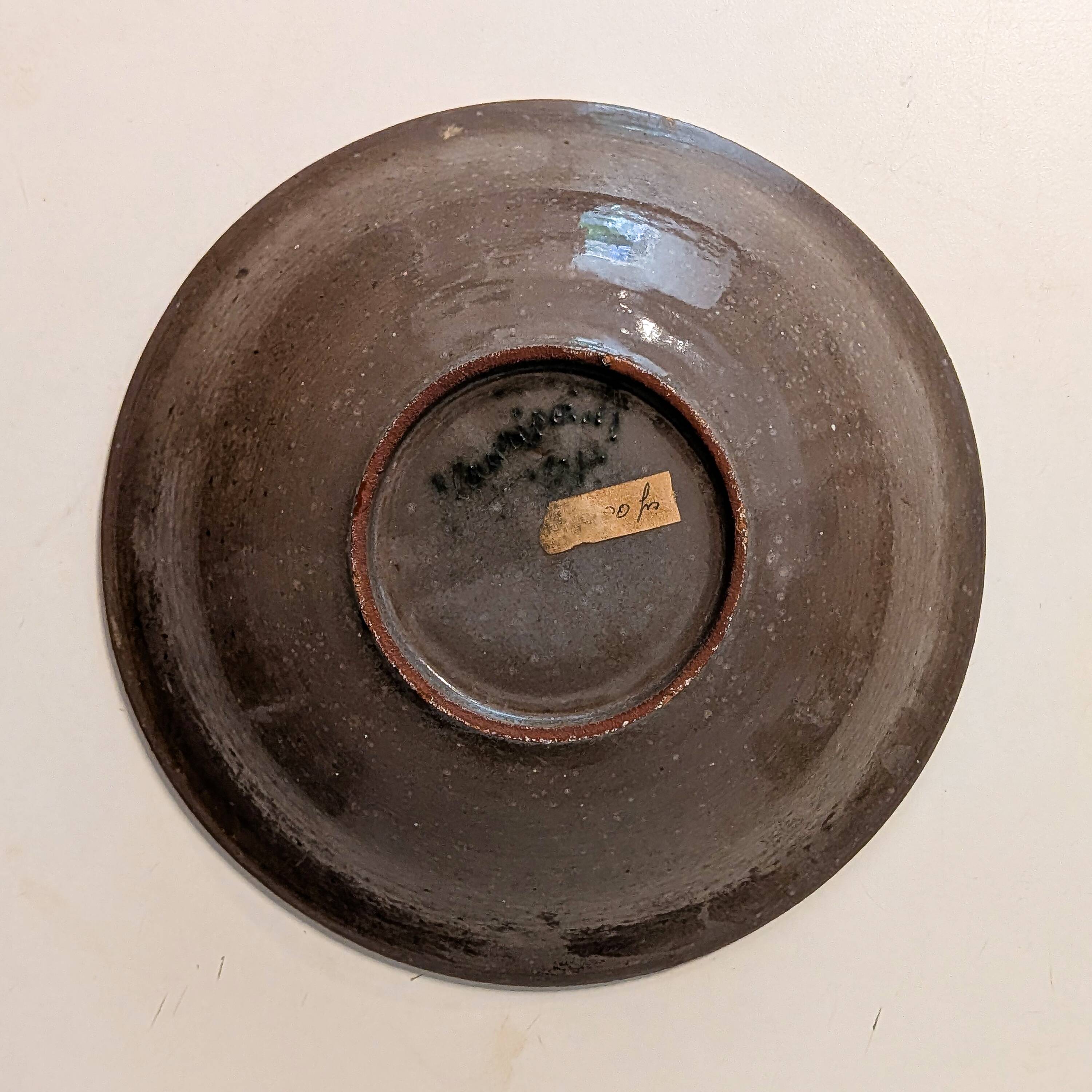 Stoneware bowl with fish decoration signed Maurice A. – studio pottery