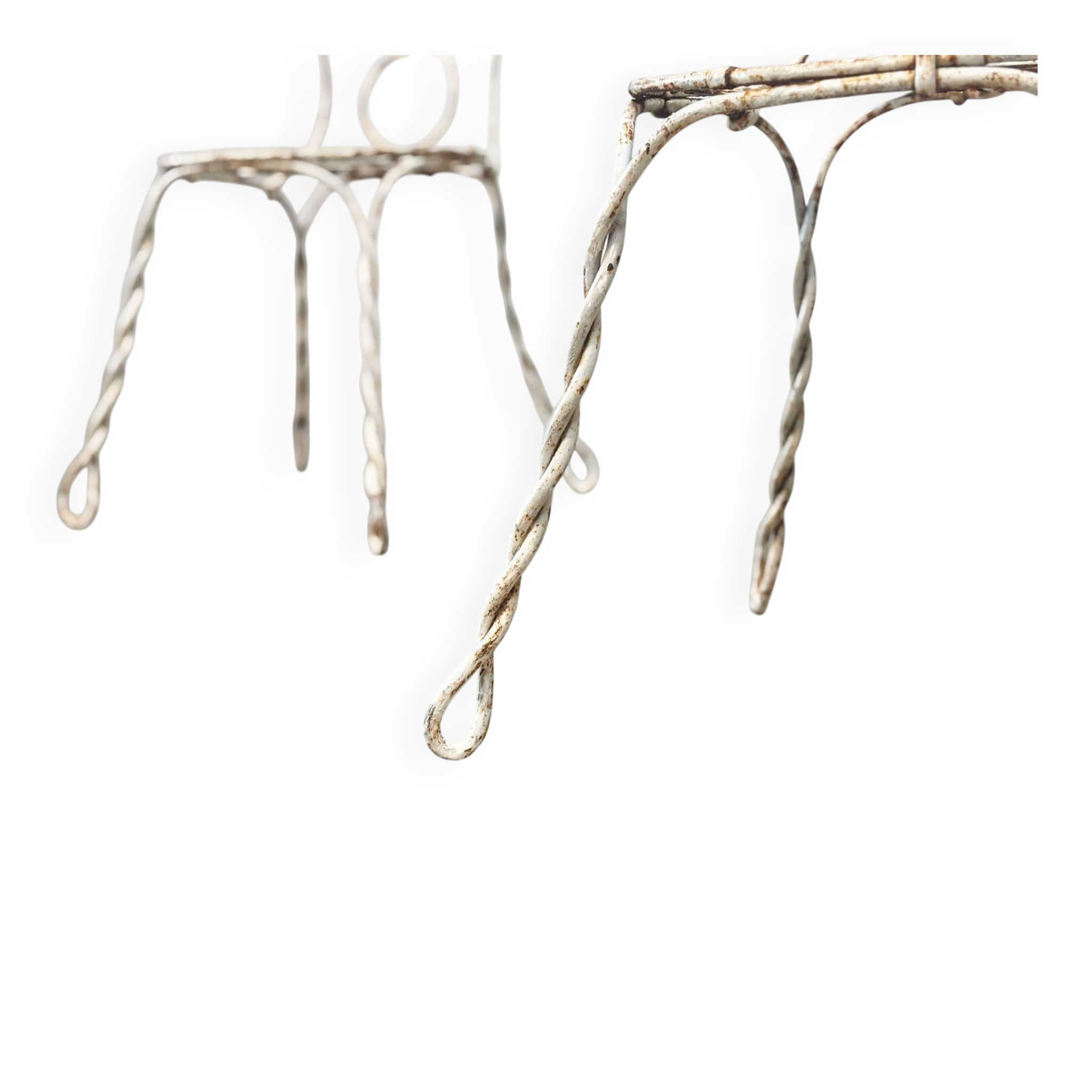 Ensemble de deux chaises de jardin sculpturales françaises