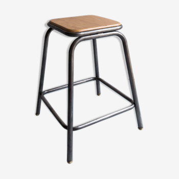 Tabouret industriel rénové