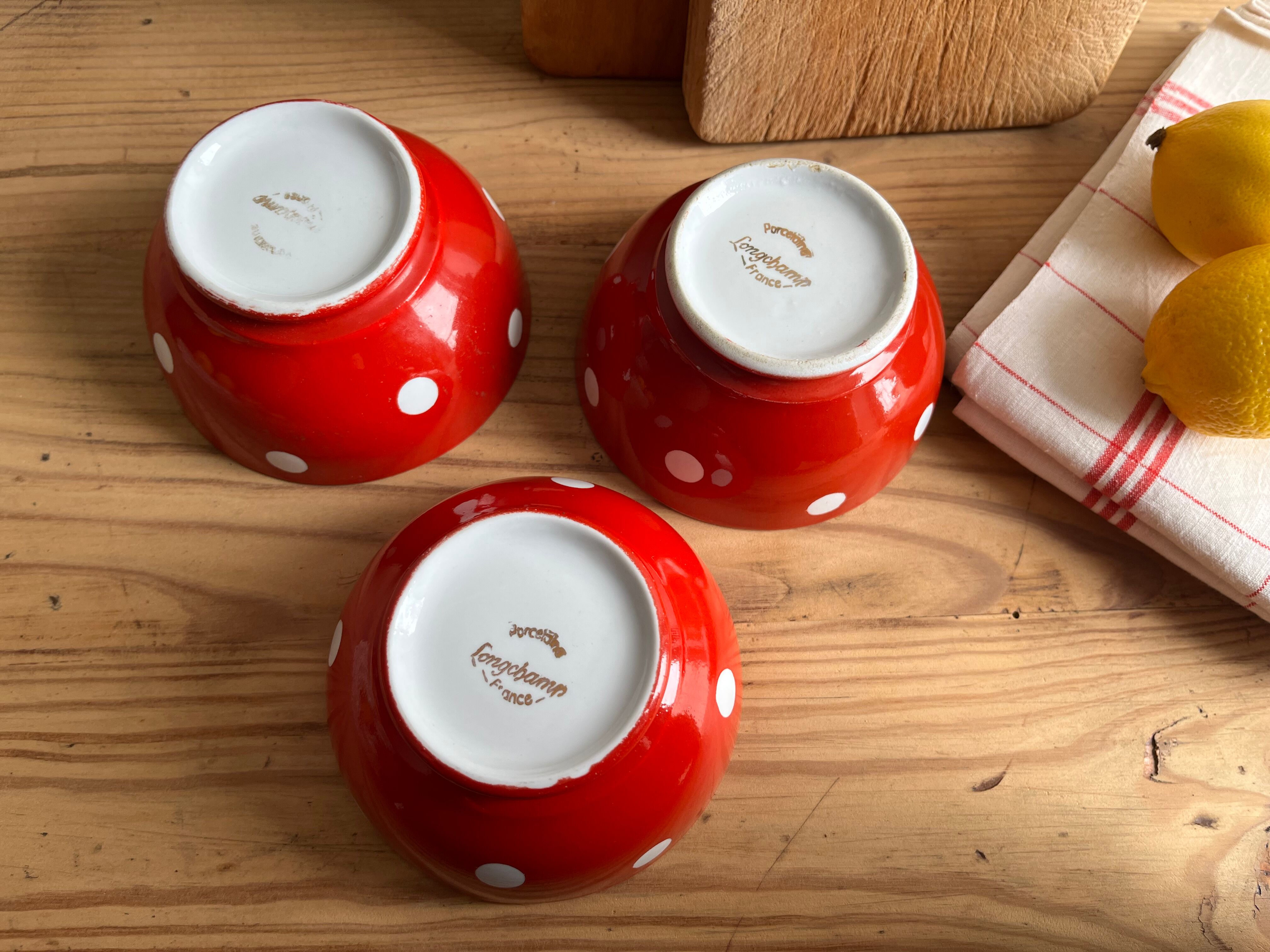 3 porcelain bowls Longchamp red pea white