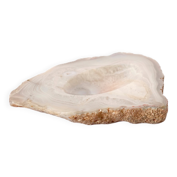 delicate attention bowl made of natural Agate stone Italy 1960