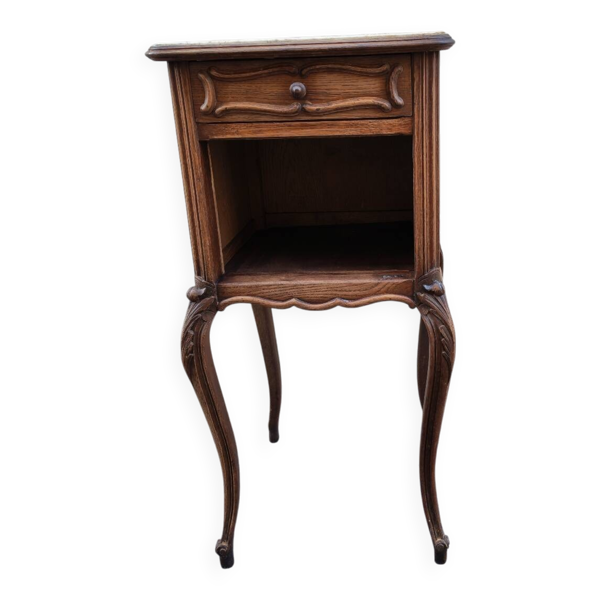 Table de chevet style Louis XV
