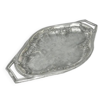 Plat de style Rococo