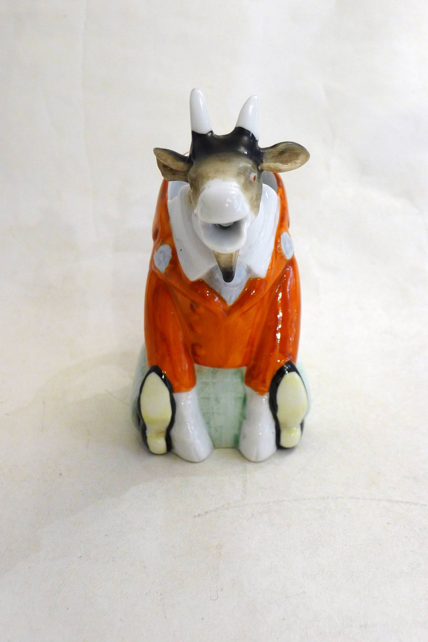 Petit pichet verseuse Chèvre en porcelaine allemande 1920'