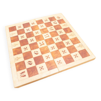 Beech wood chess board, new, with pieces in original box