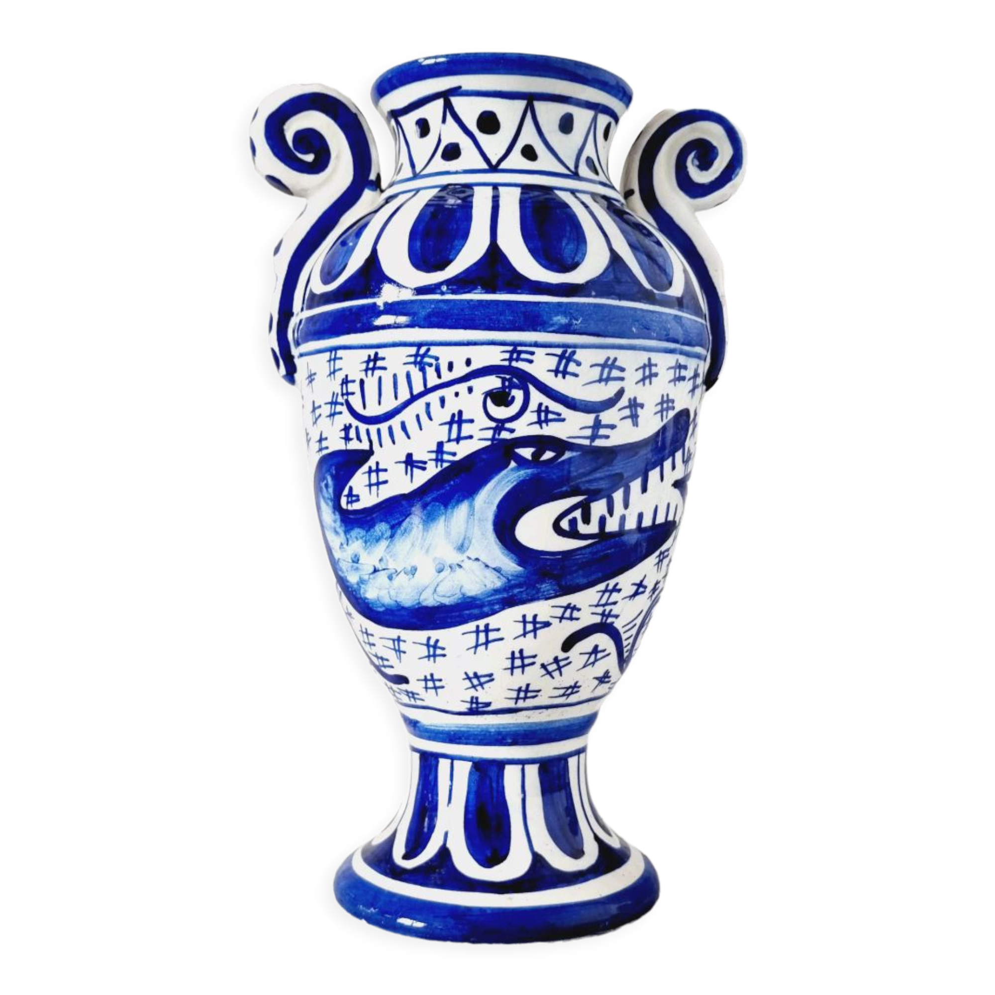 Vase en céramique du Portugal avec poisson mythologique