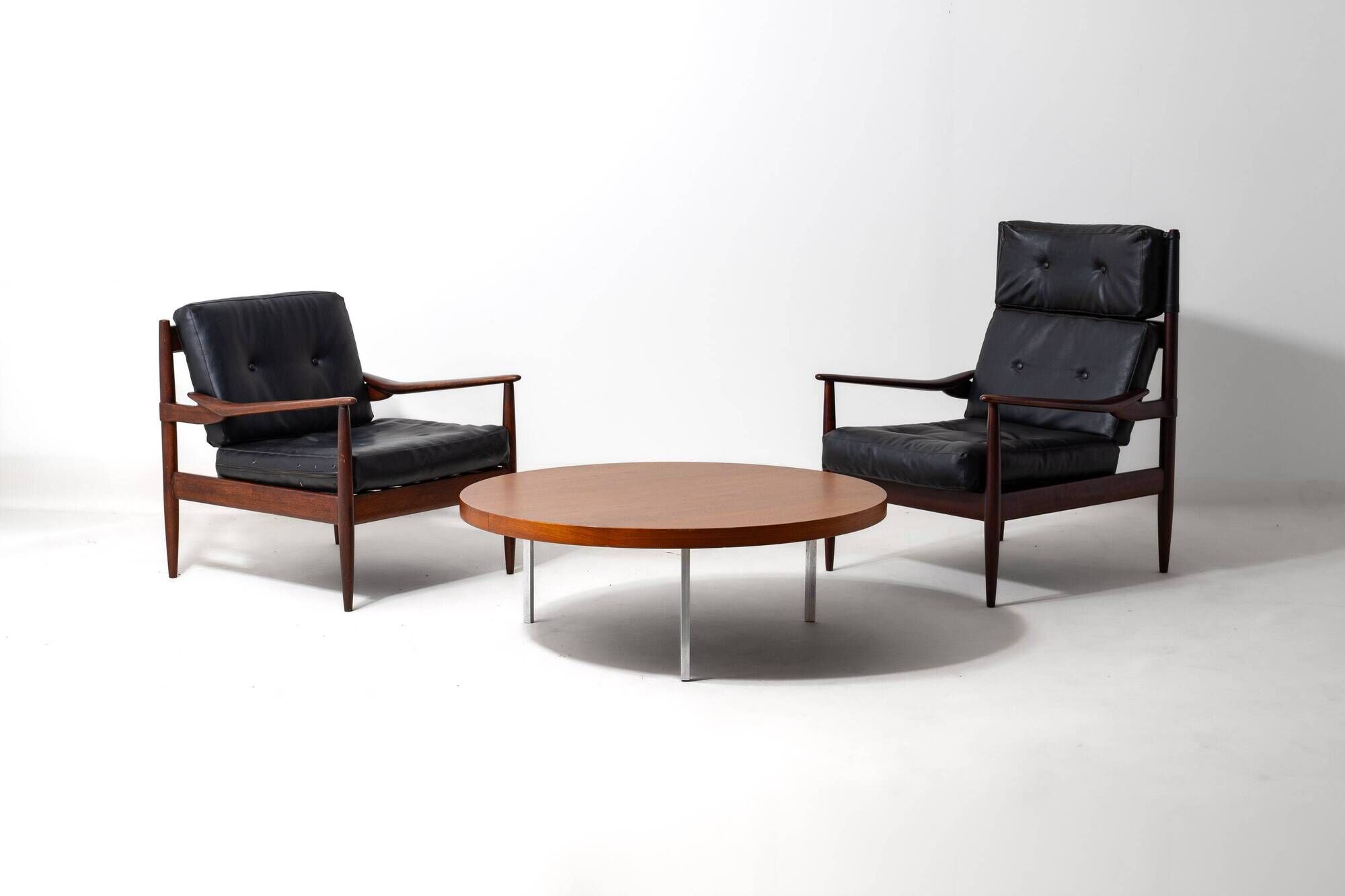 Table basse ronde Koh Liang Le