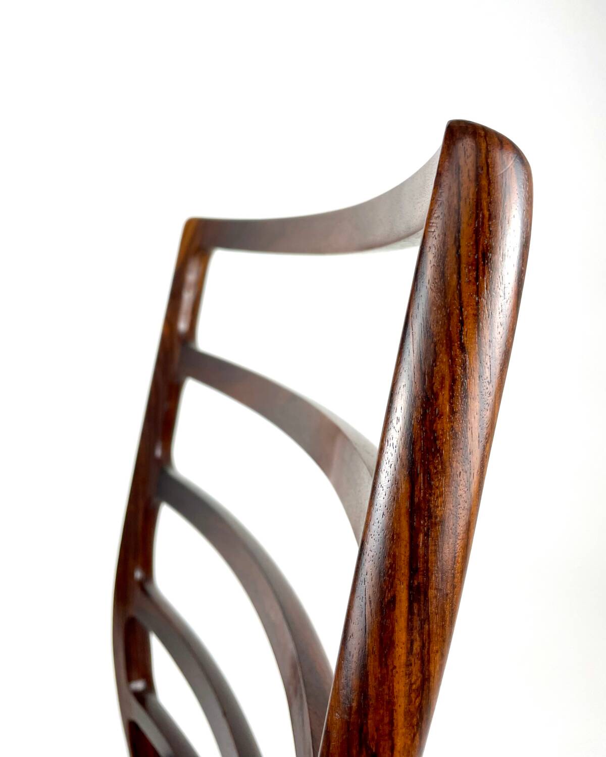 Set of 2 Niels Møller Model No 82 Chairs in Rosewood & Leather Denmark 60’s