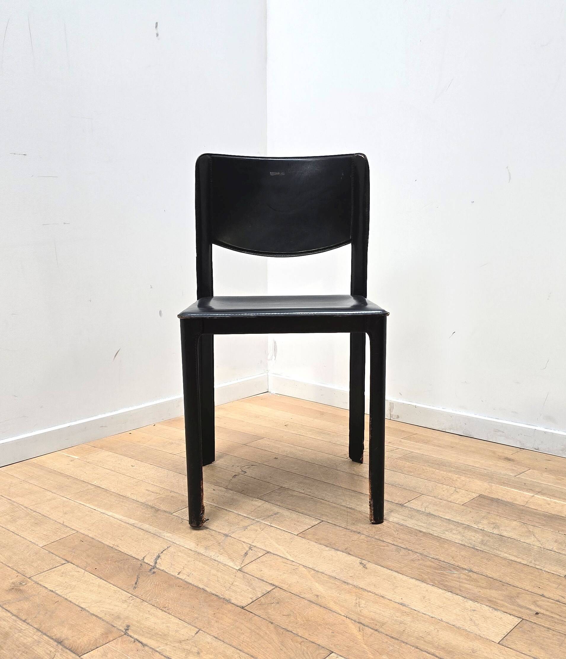 Suite de 3 chaises Matteo Grassi