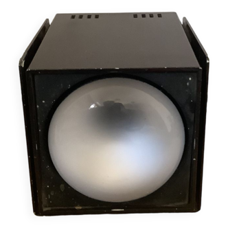 Lamp wall cube