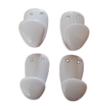 Enamelled porcelain hooks