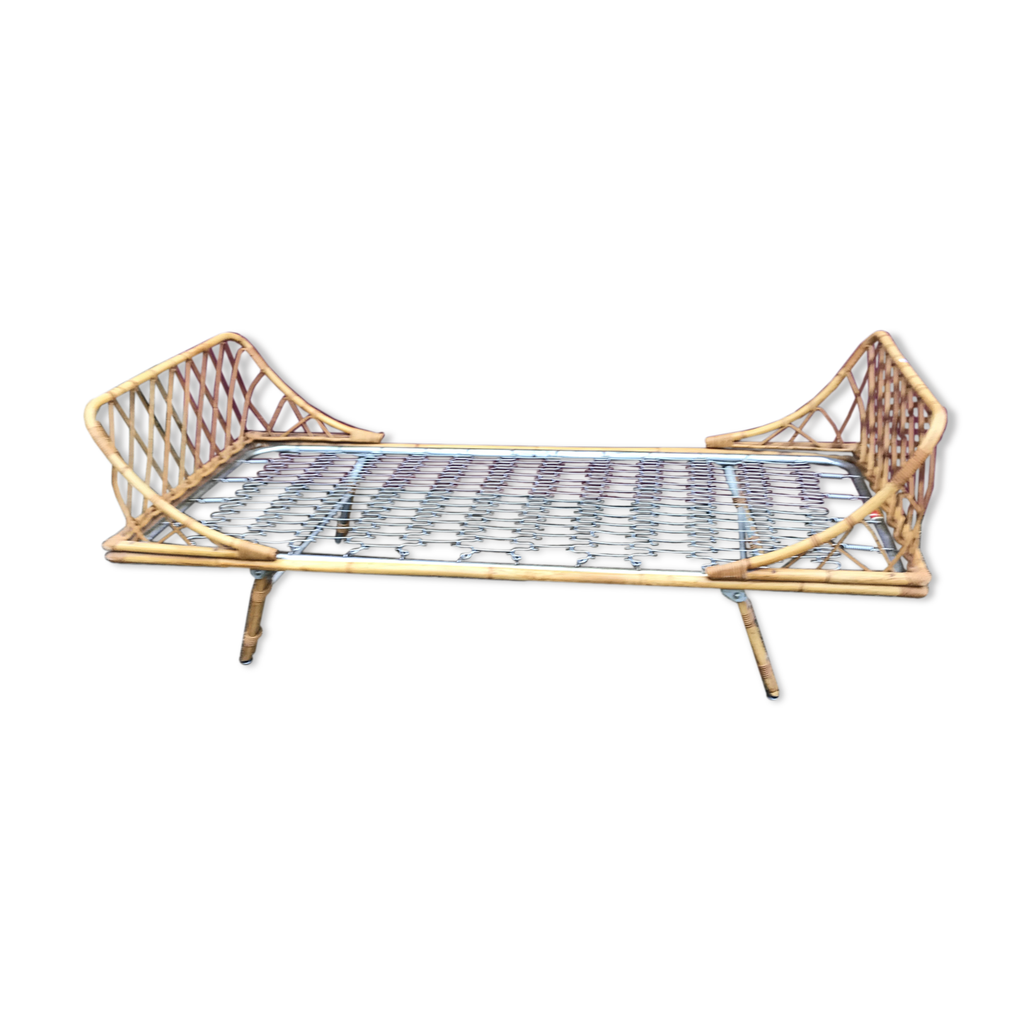 Bed rattan
