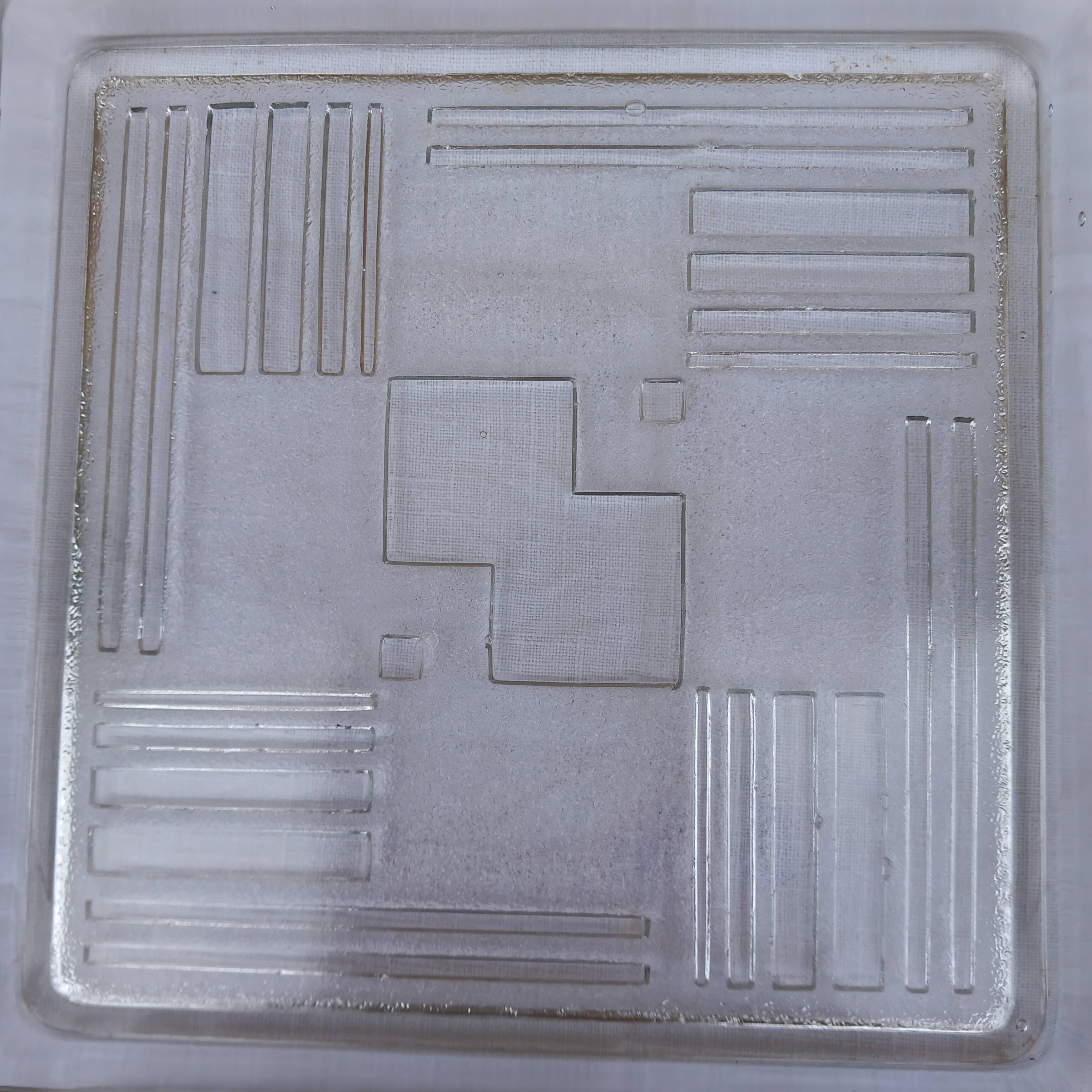 Glass tray and its dishes