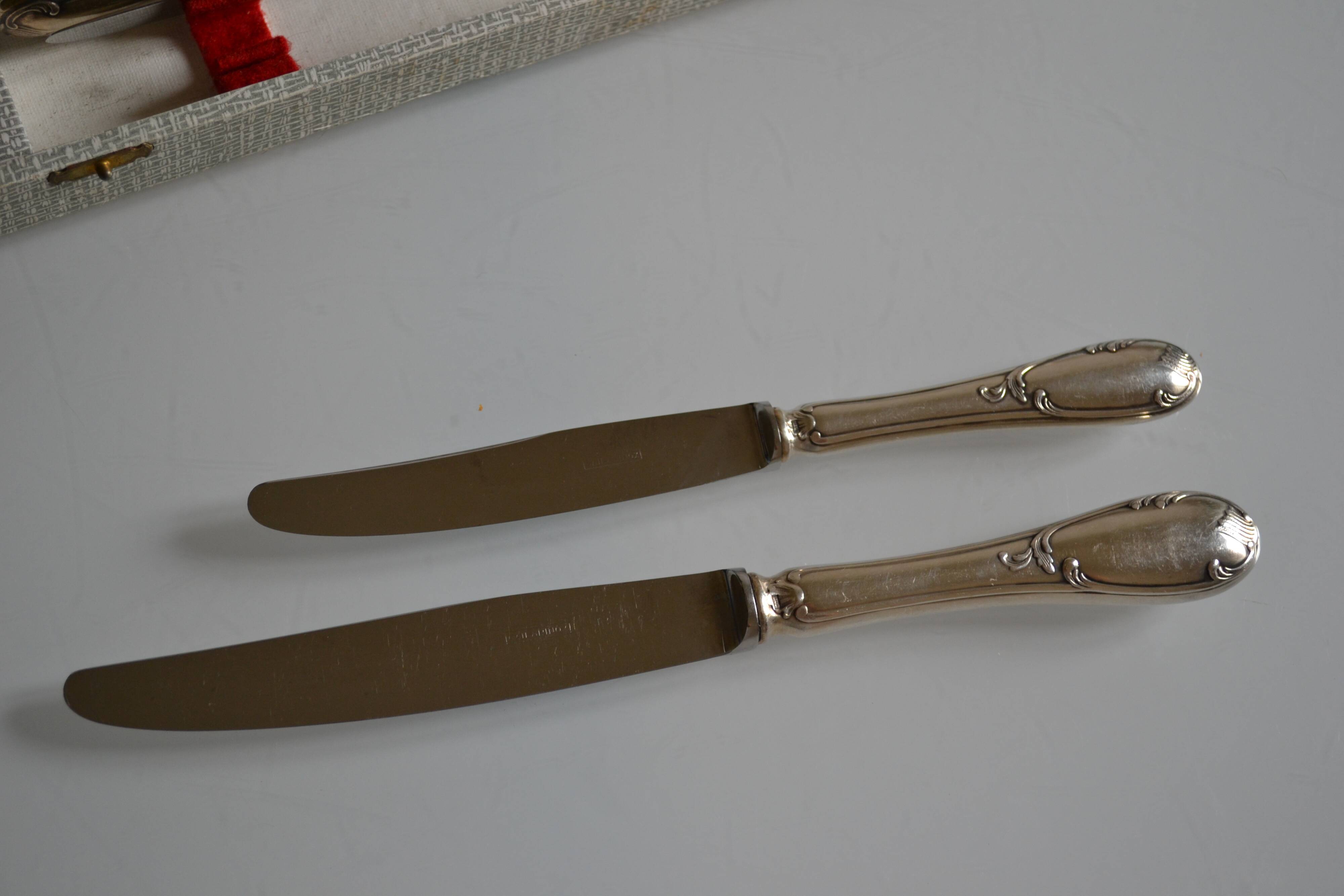 22 silver plated table and dessert knives by Cailar Bayard