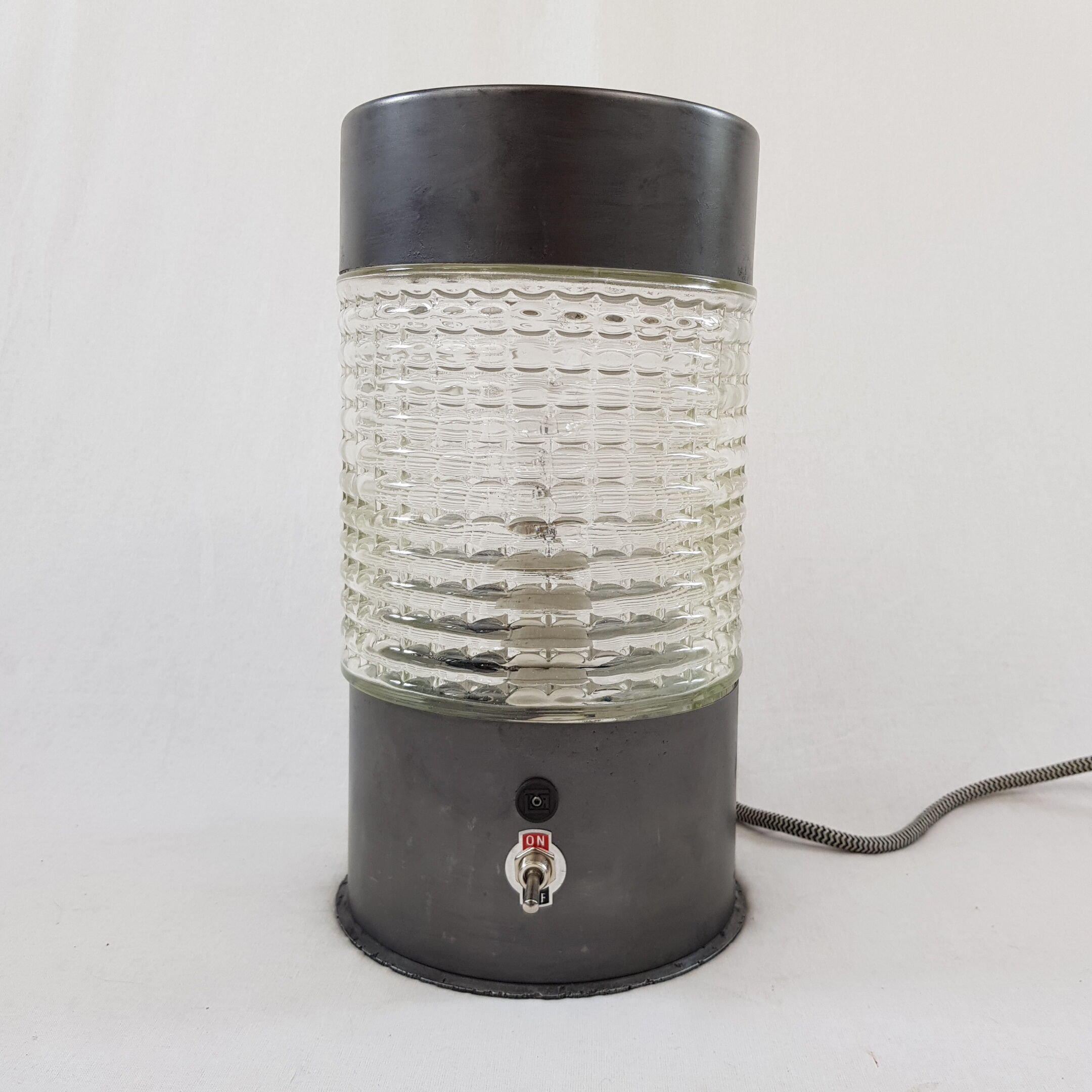 Lampe de table industriel metal graphité et verre Lita