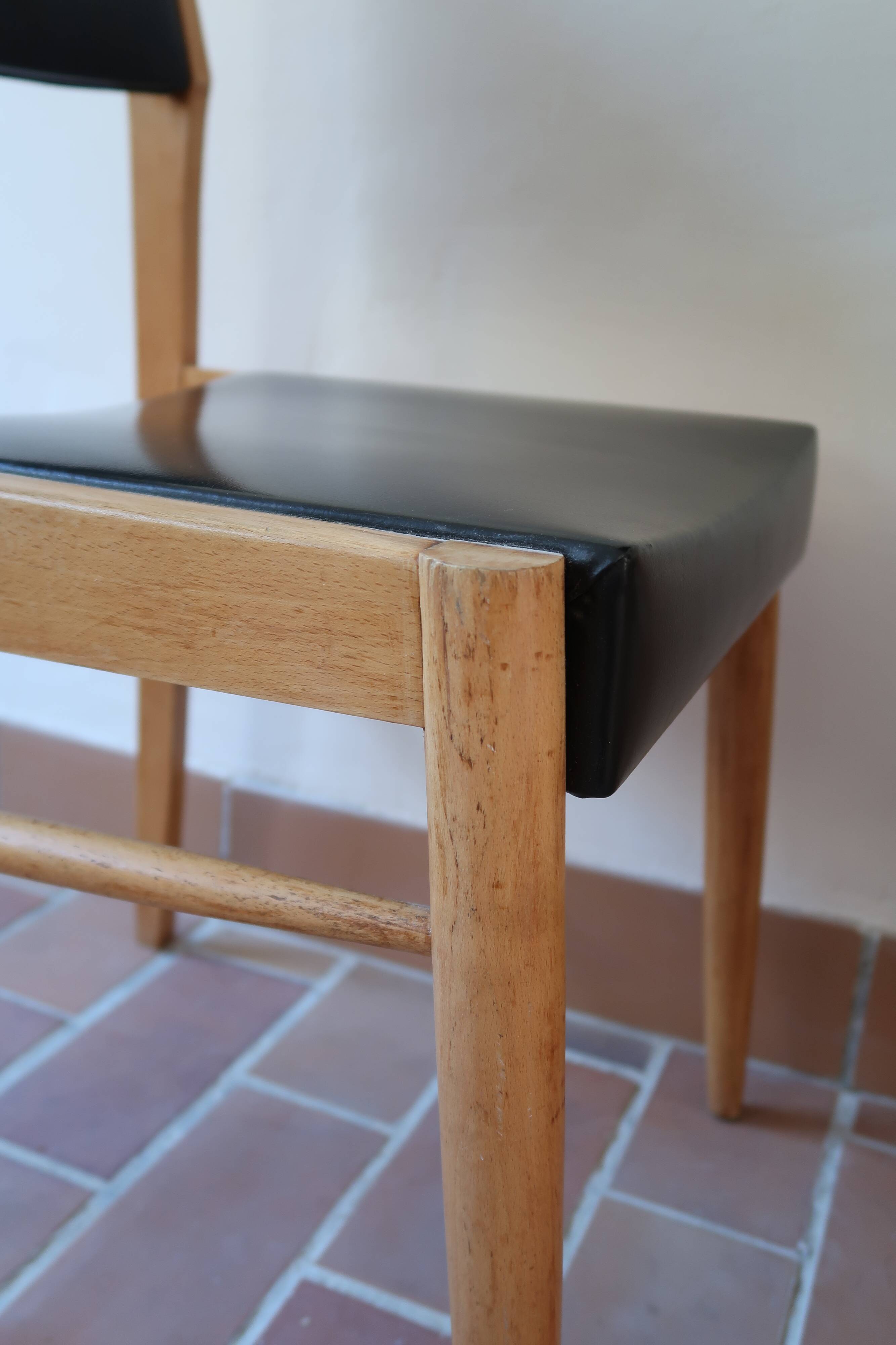 3 chaises scandinaves skaï noir