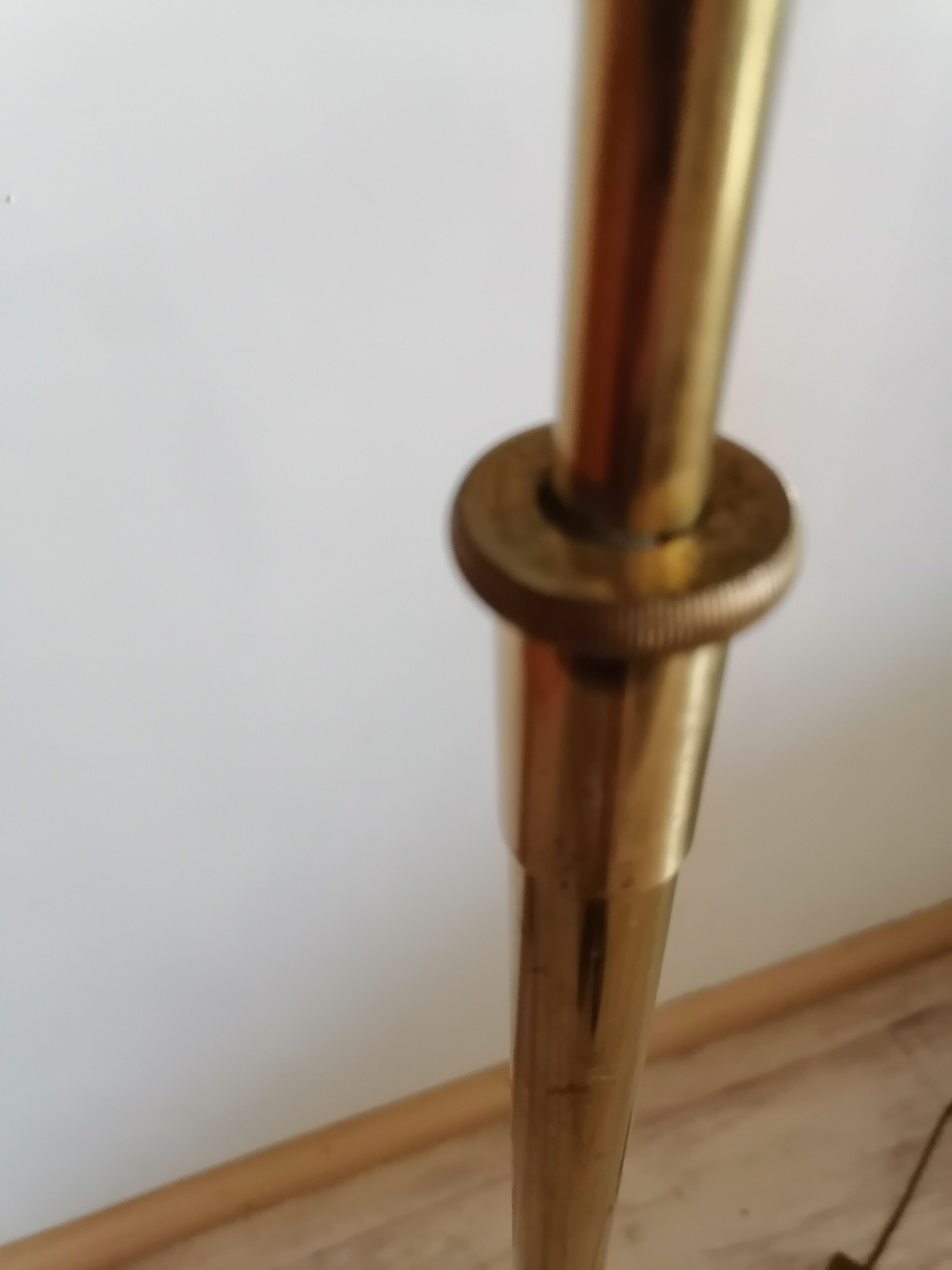 Brass floor lamp column adjustable e-reader art deco style