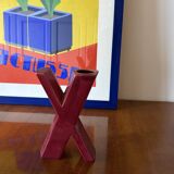 Space age red X letter shaped solifleur vase, Marcel Radureau France 1970