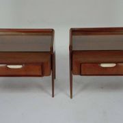 Paire de tables de chevet italiennes Mid-Century Modern, années 1950.