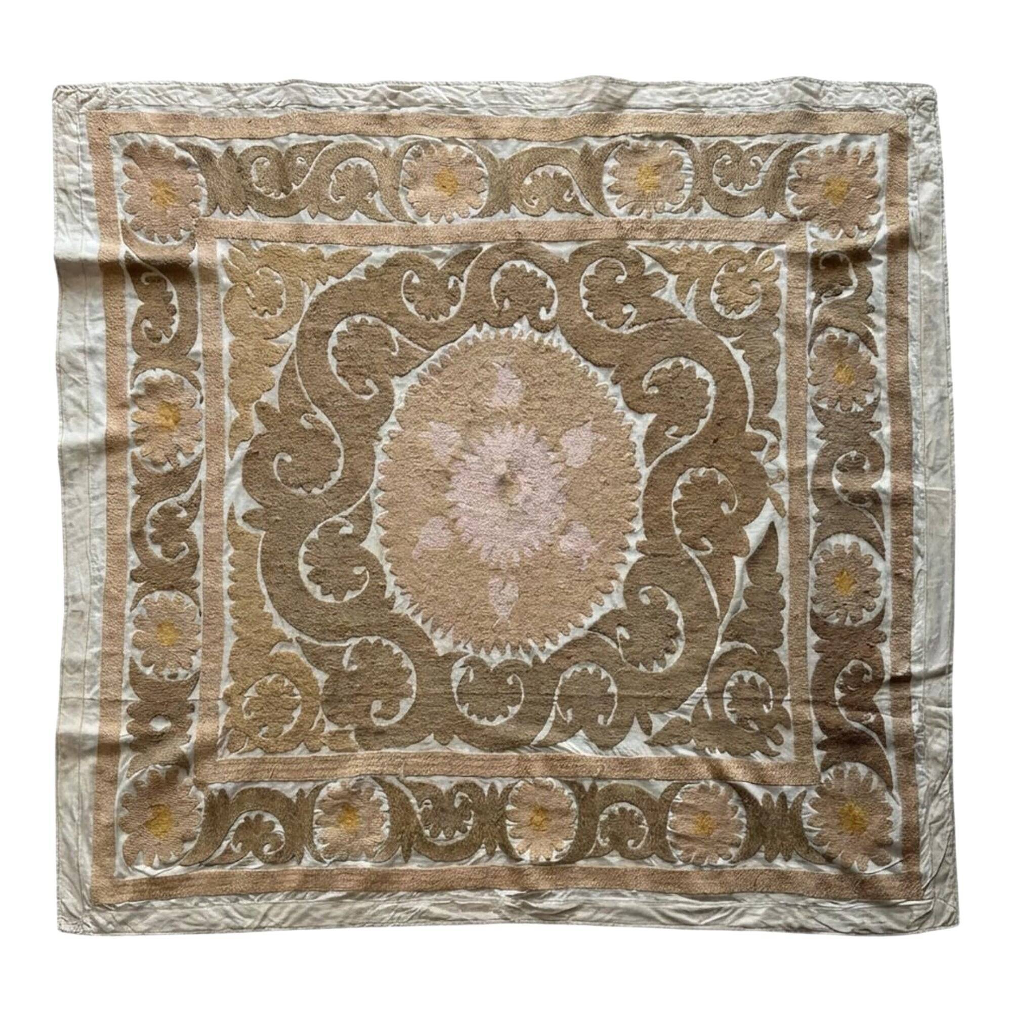 Vintage hand-embroidered tablecloth 123x144 cm