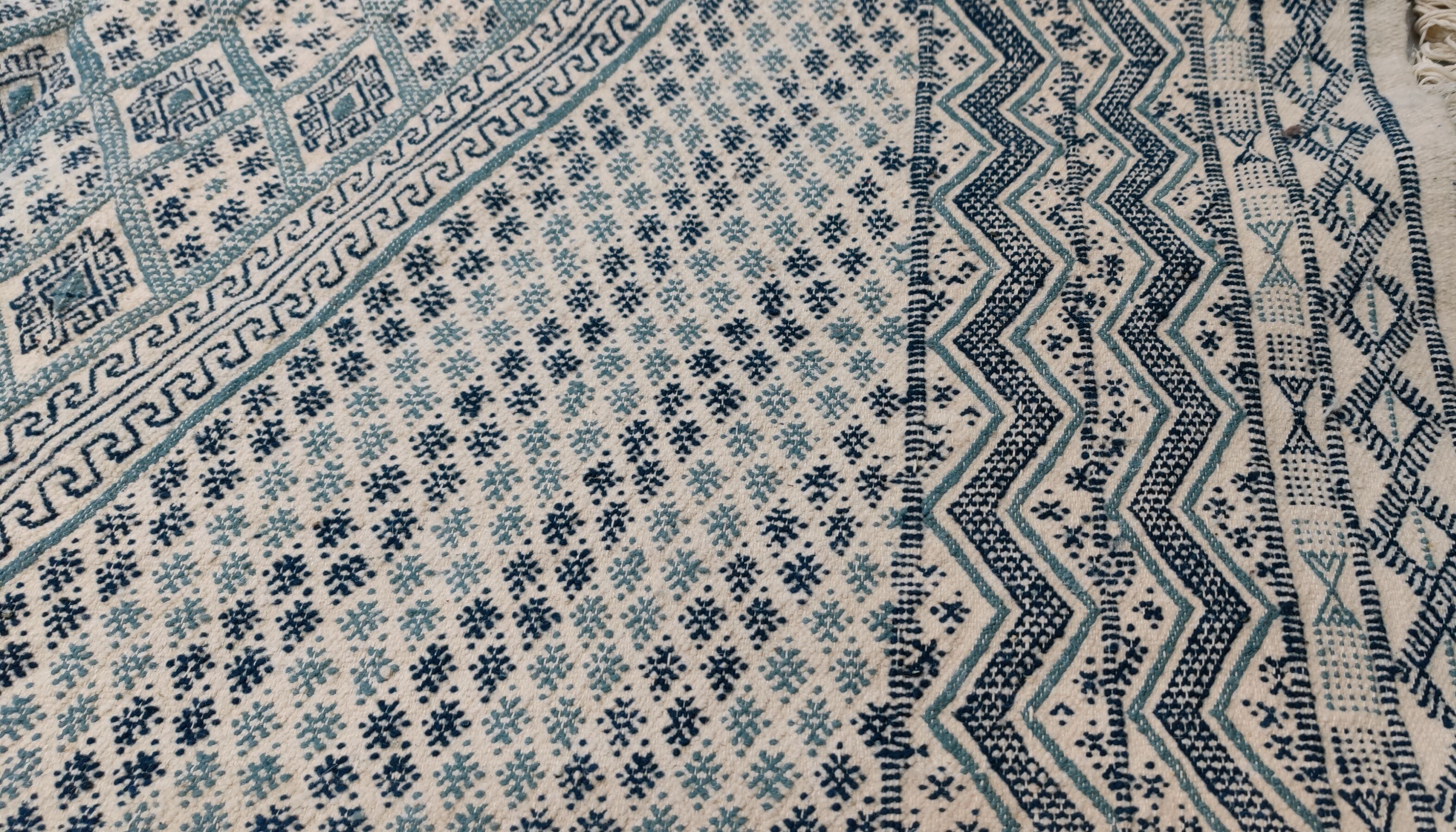 Traditional white and blue margoum carpet woven hands in pure wool