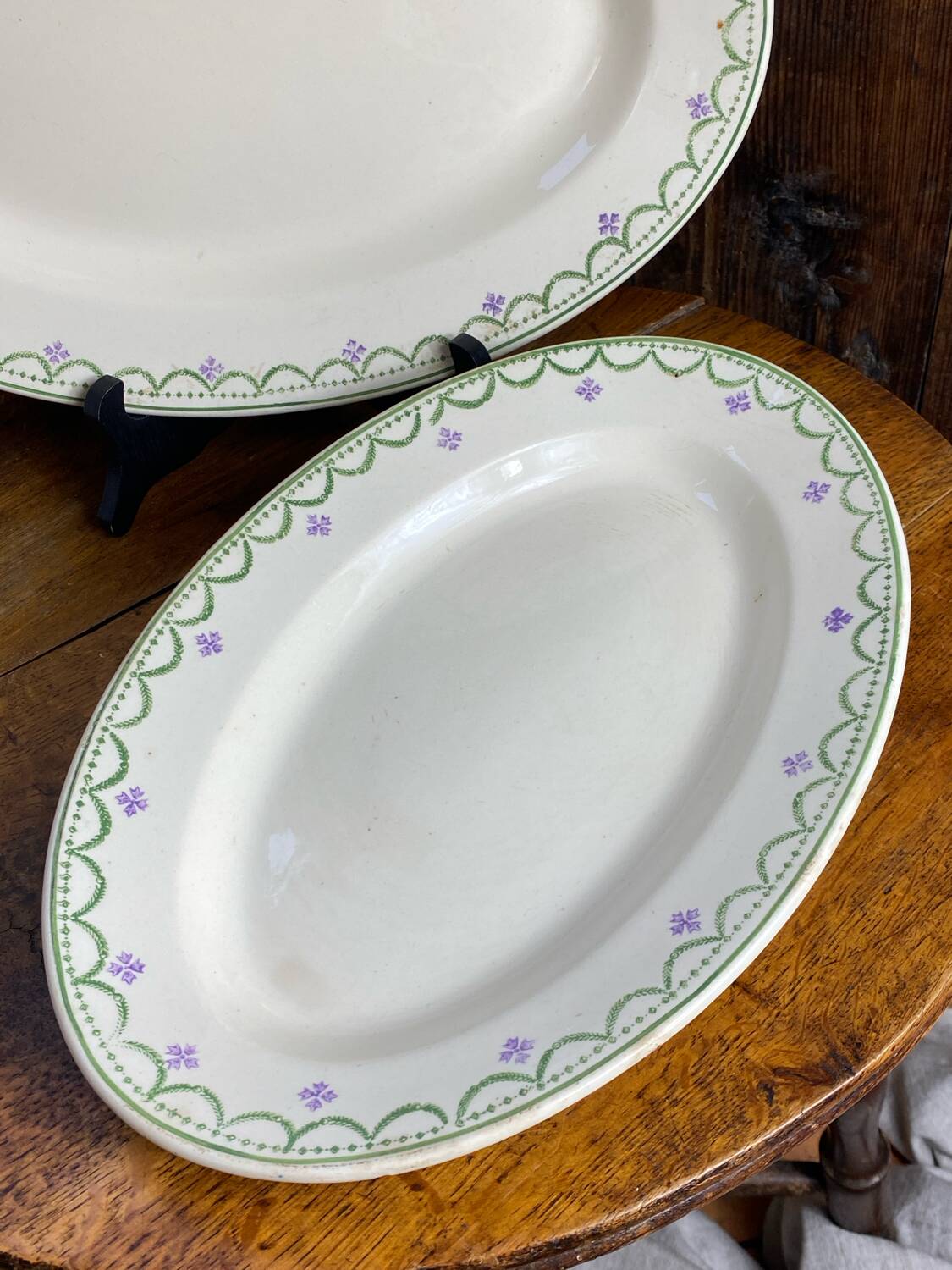 Service plates, ironstone, Violetta collection, Longwy