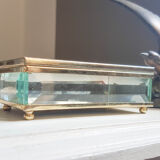 Glass jewelry box