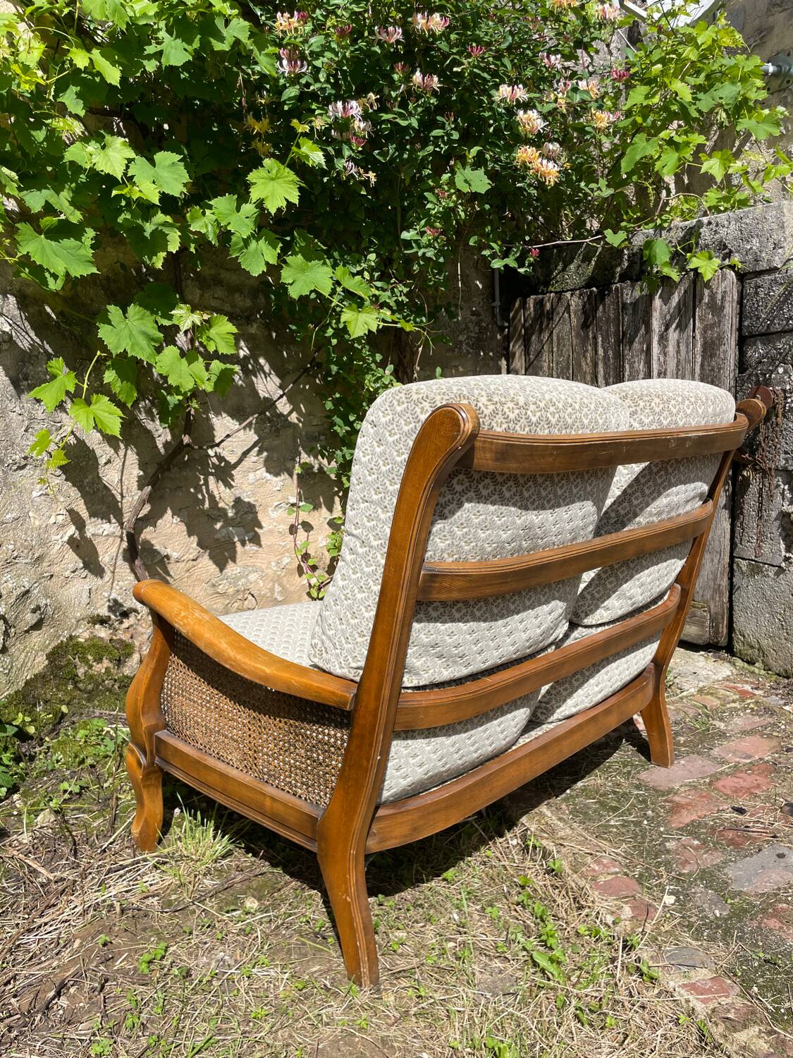 Sofa in wood, cane and green velvet