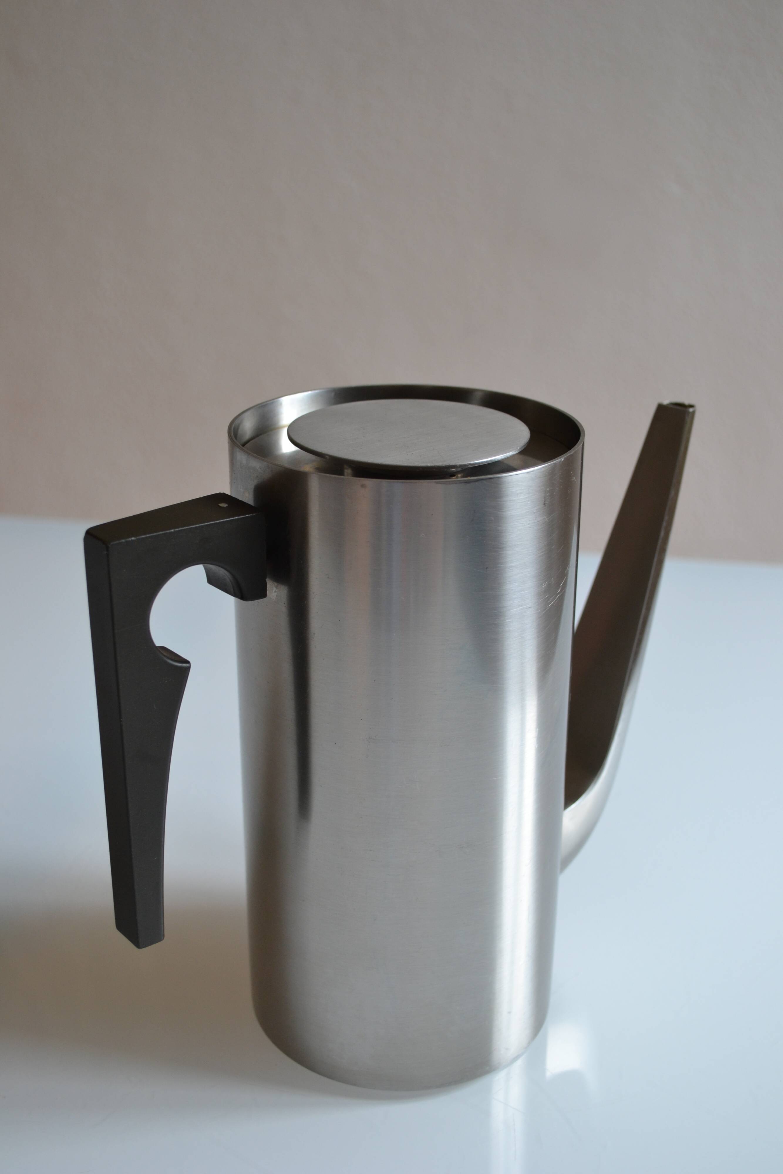 Cylinda coffee maker by Arne Jacobsen for Stelton in 1967 Scandinavian design