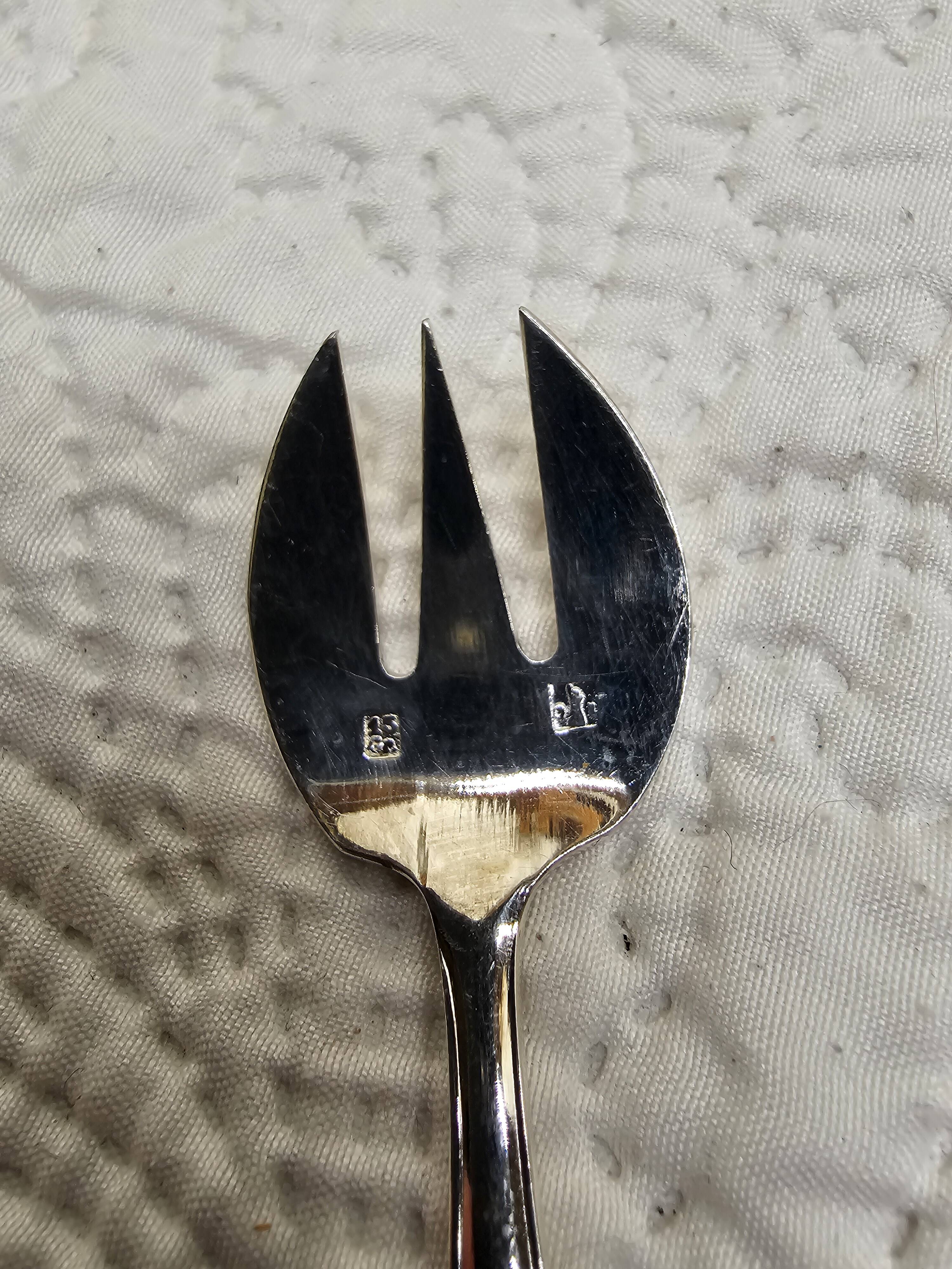 Set of 12 silver-plated dessert forks