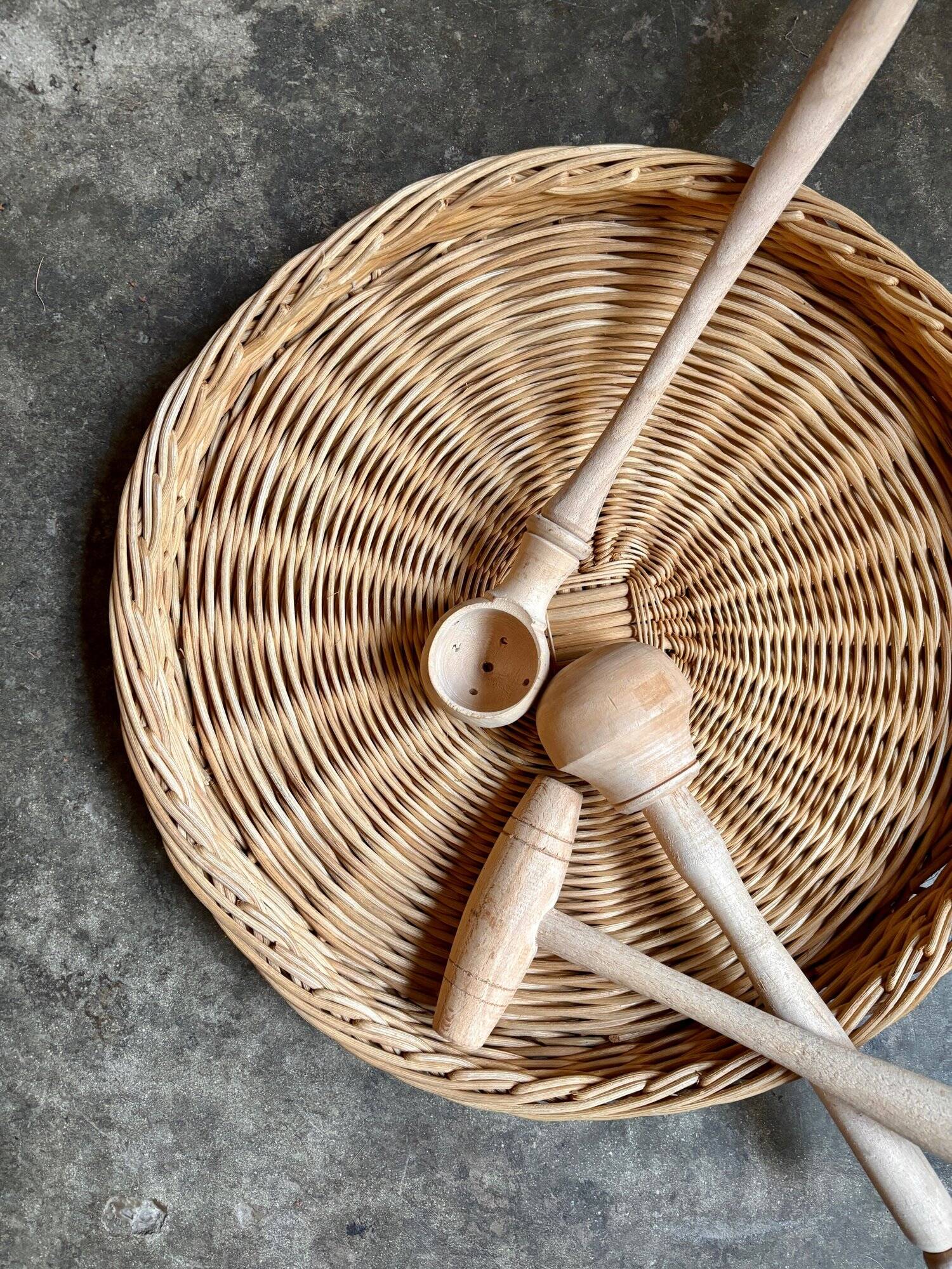 Woven wicker tray ⌀ 40 cm