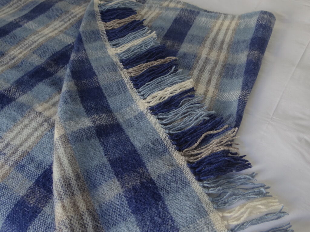 Christmas Pop-up 2022 - Blue Plaid
