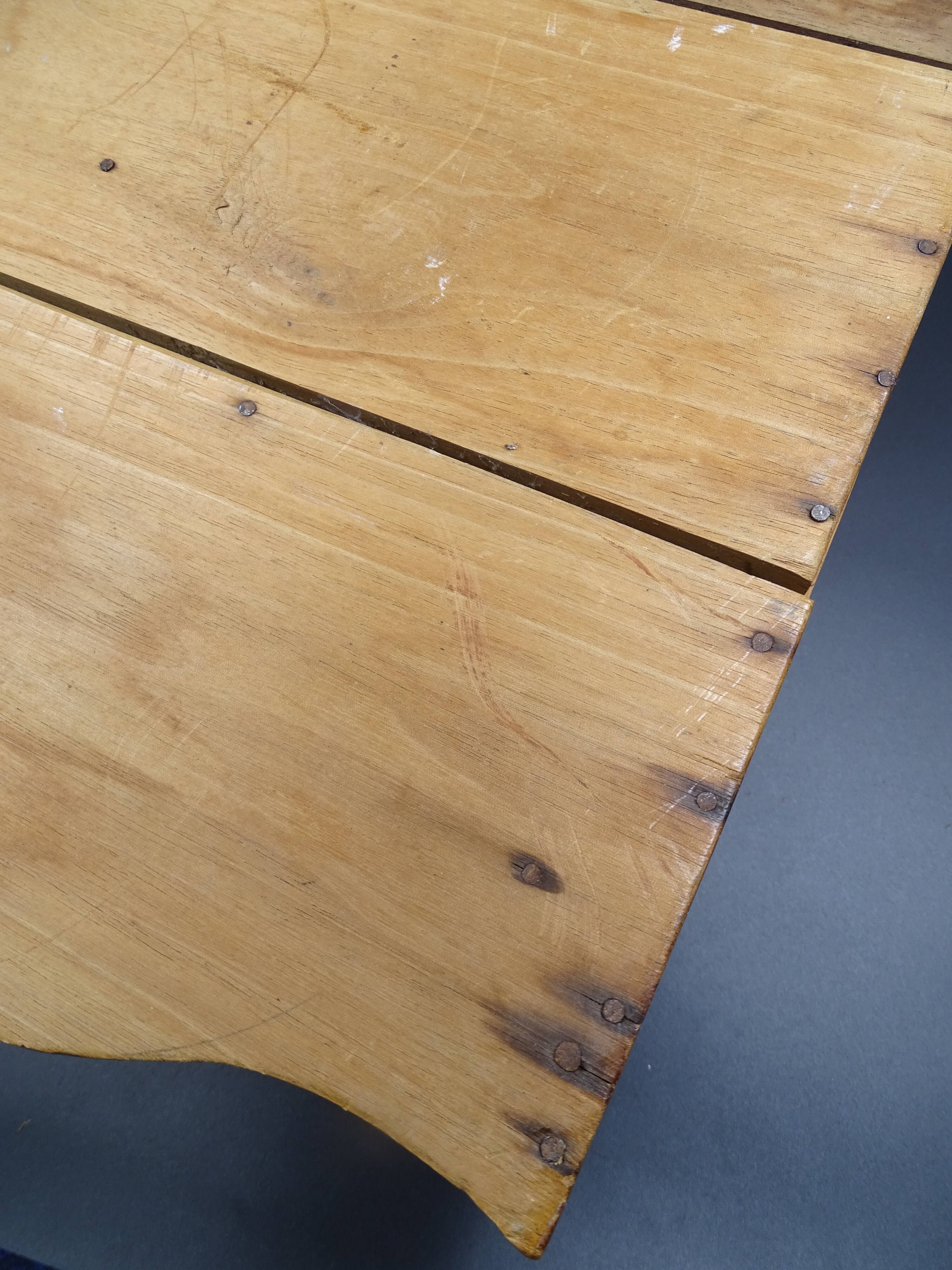 Walnut wall shelf, circa 1920/1930