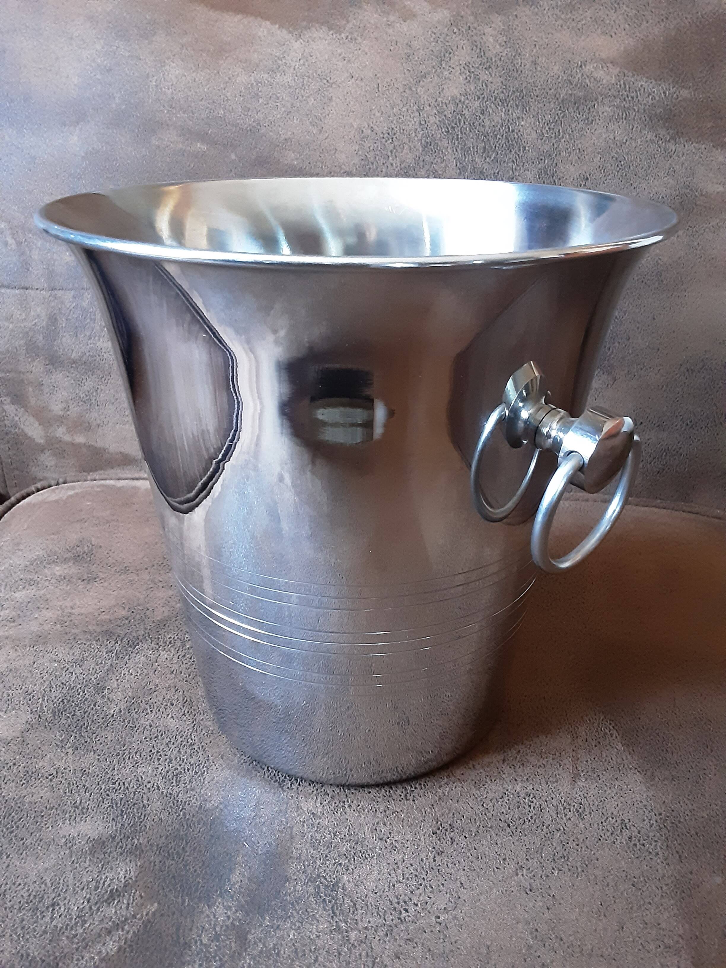 Metal champagne bucket