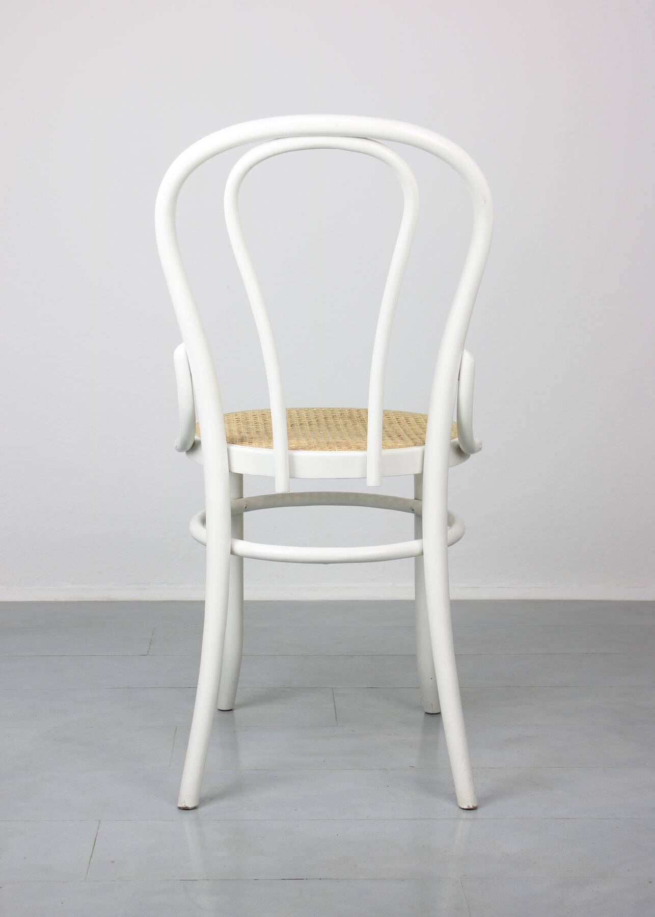 No. 18 White Chairs by Michael Thonet, Set of 4