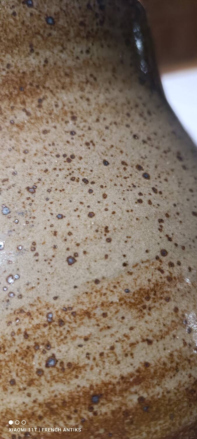 Pichet rafraîchissant, cruche en grès pyrité vernissé.