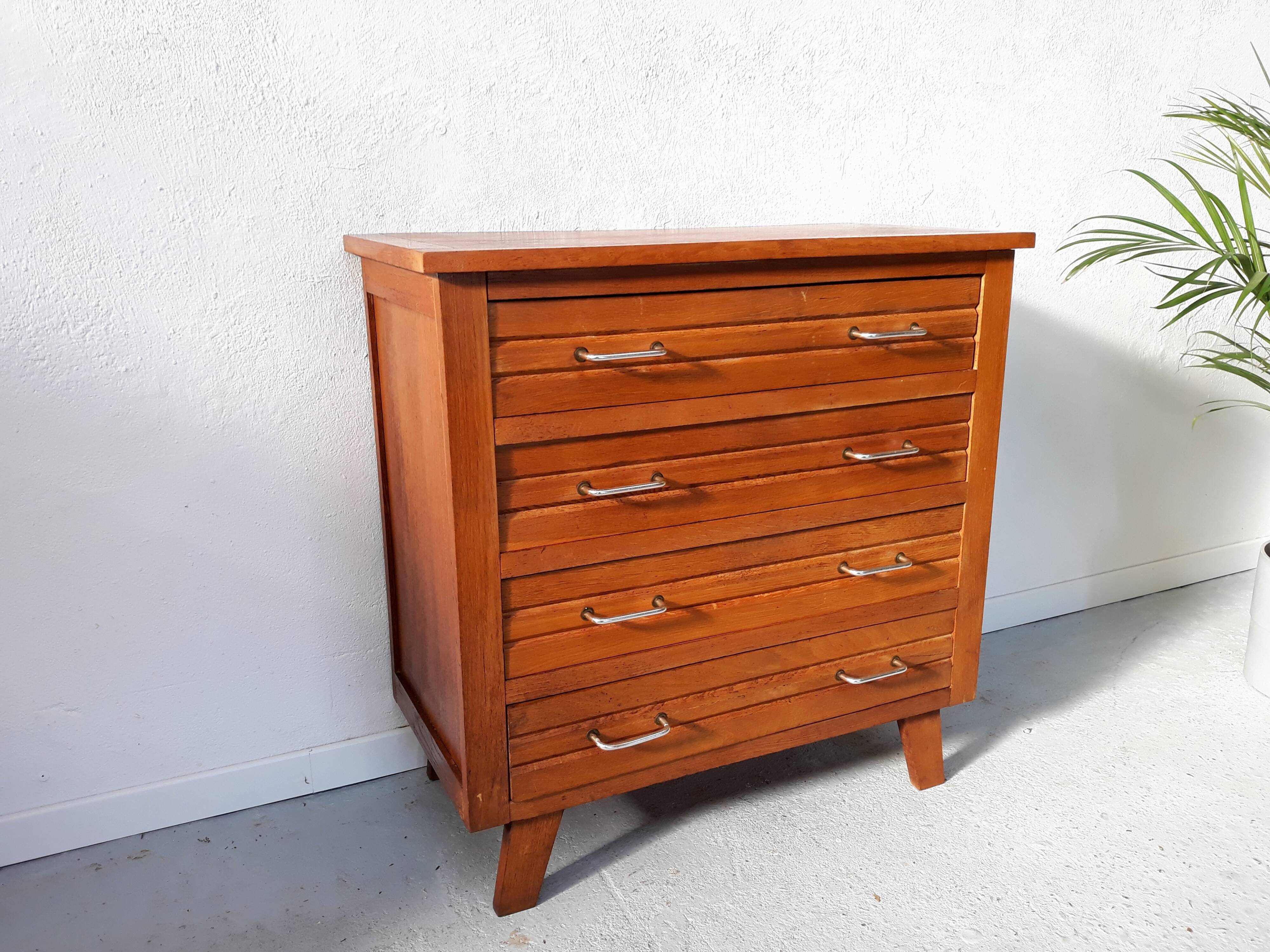 Chest of drawers vintage compass feet