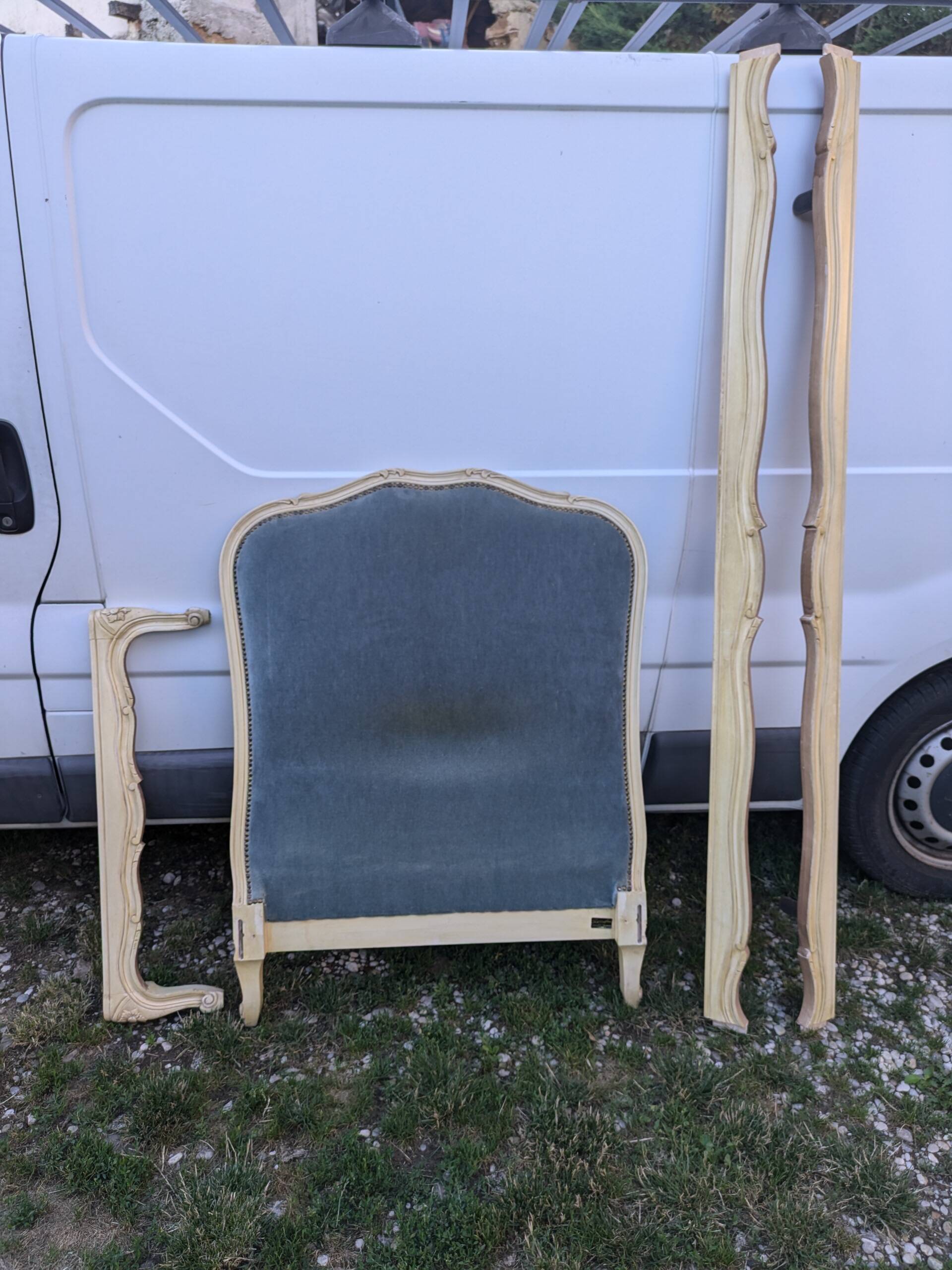 Louis XV style single bed