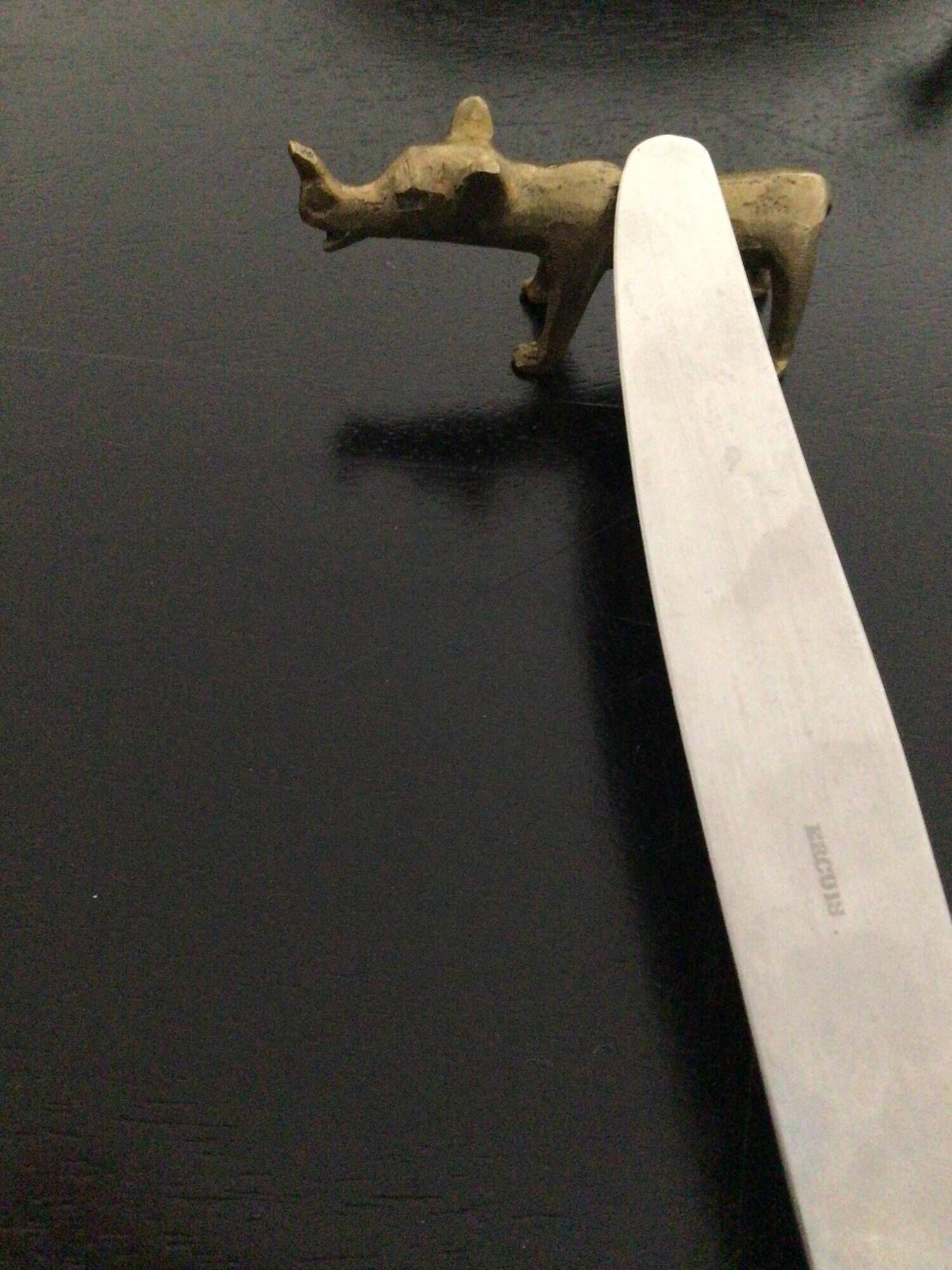 African knife holders