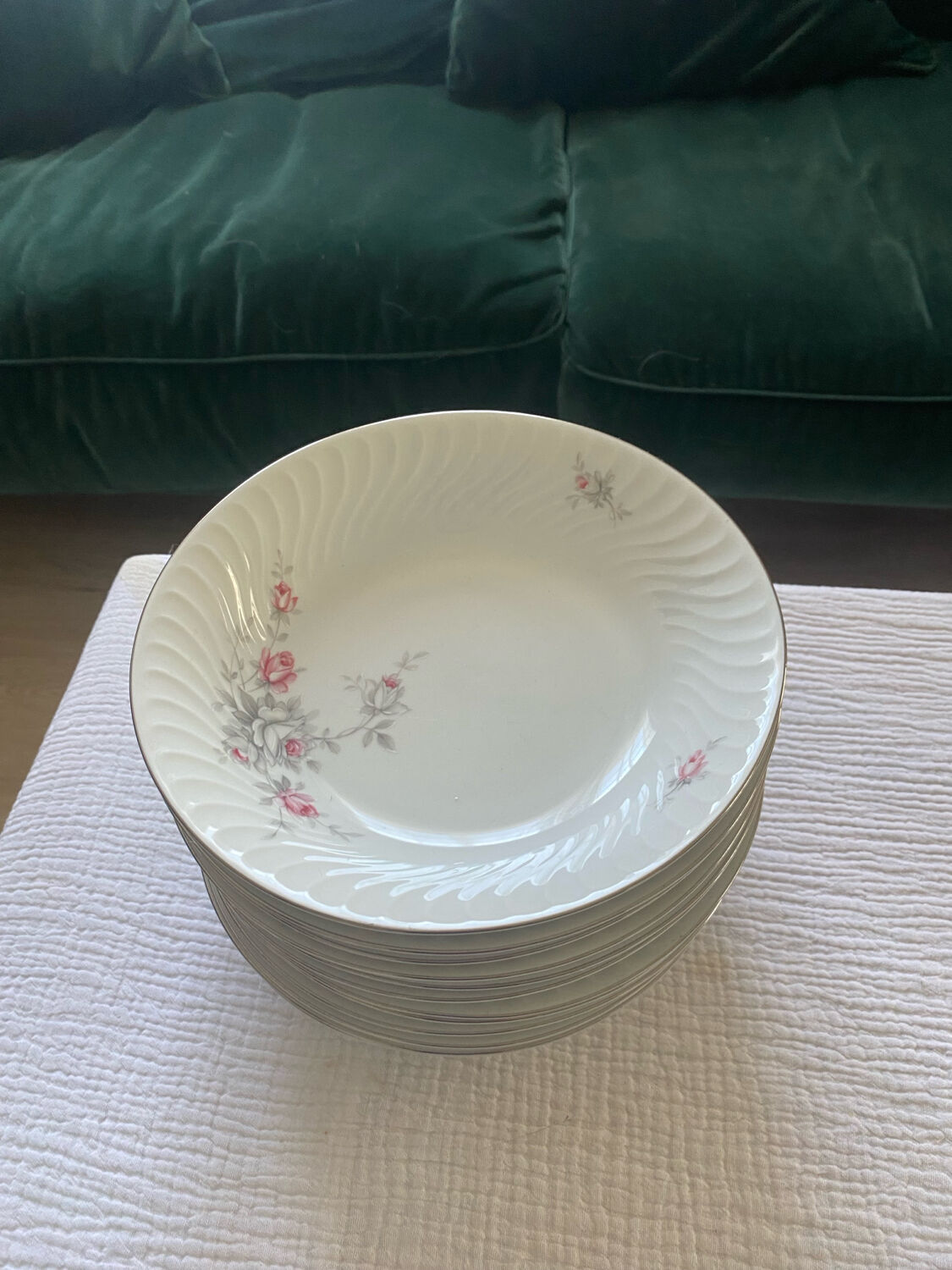 12 vintage Bareuther deep plates