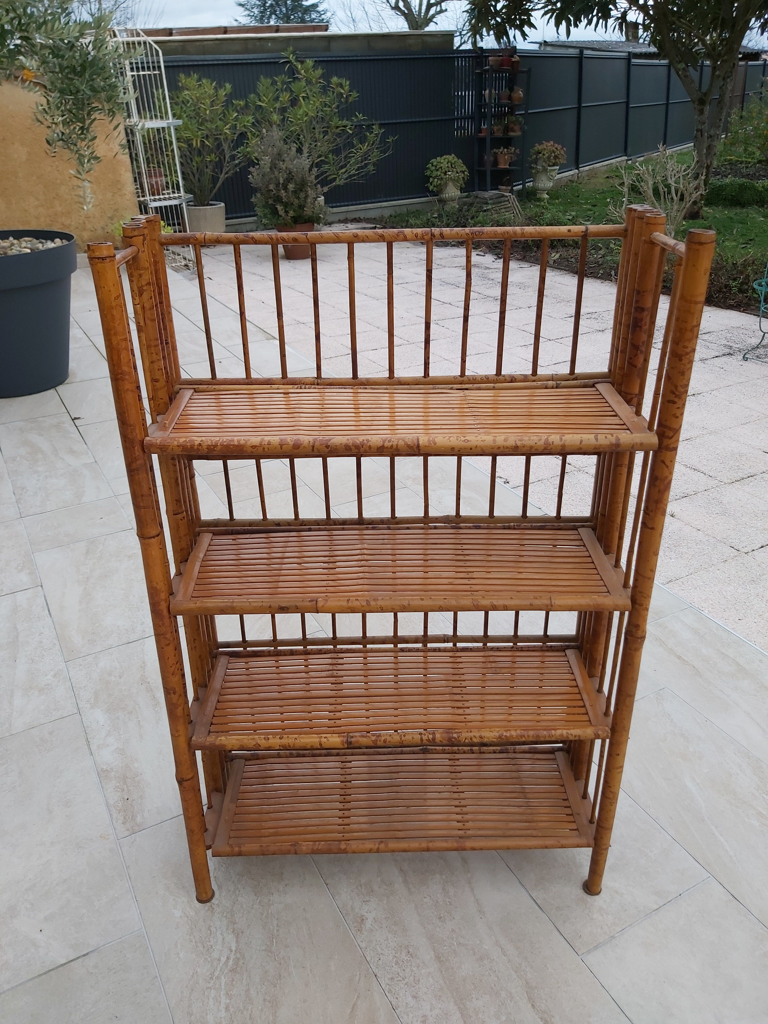Étagère pliable en bambou et rotin