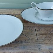 Saucière et 2 plats
