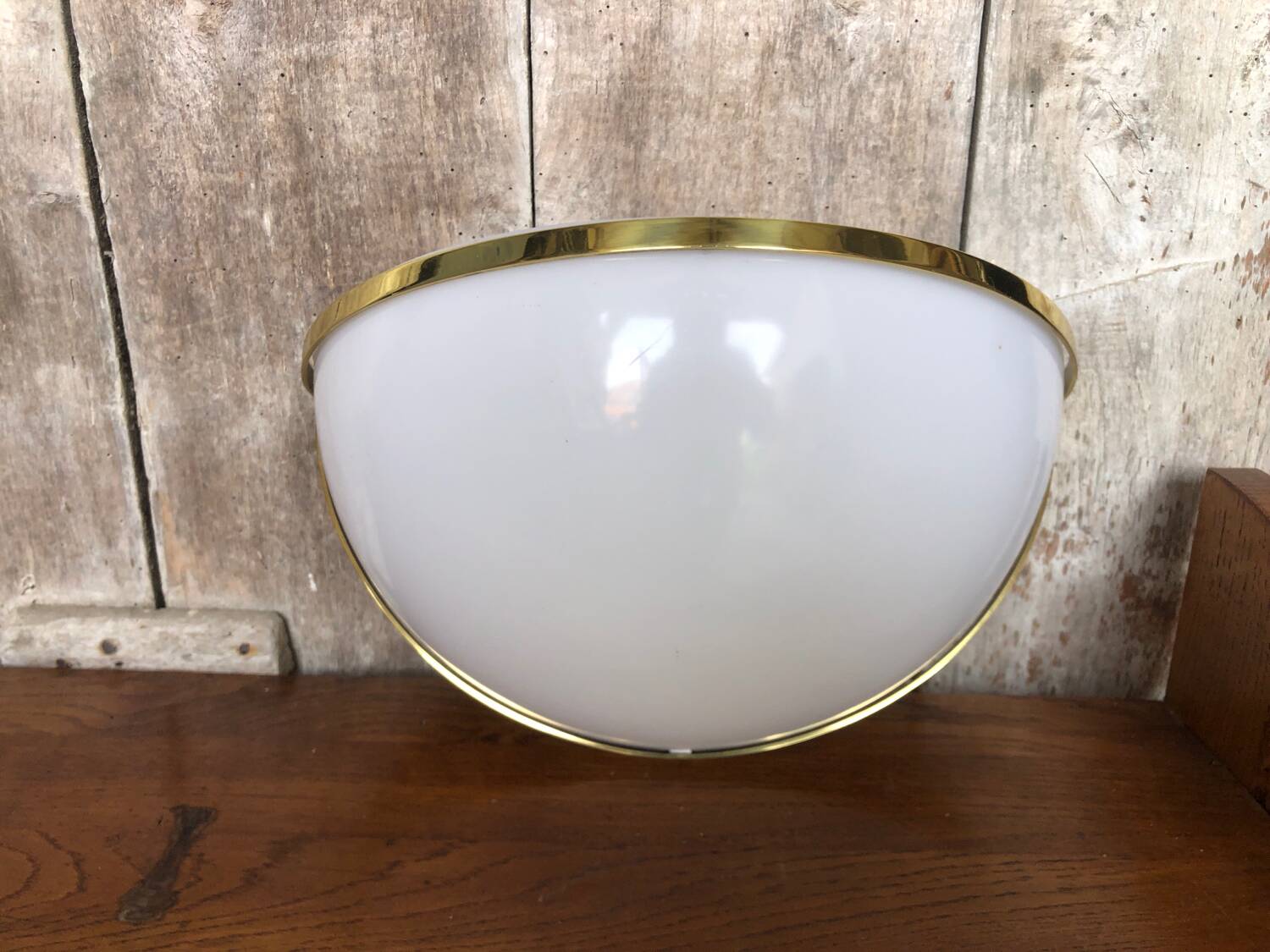 Old metalarte half moon plastic wall lamp + vintage metal support