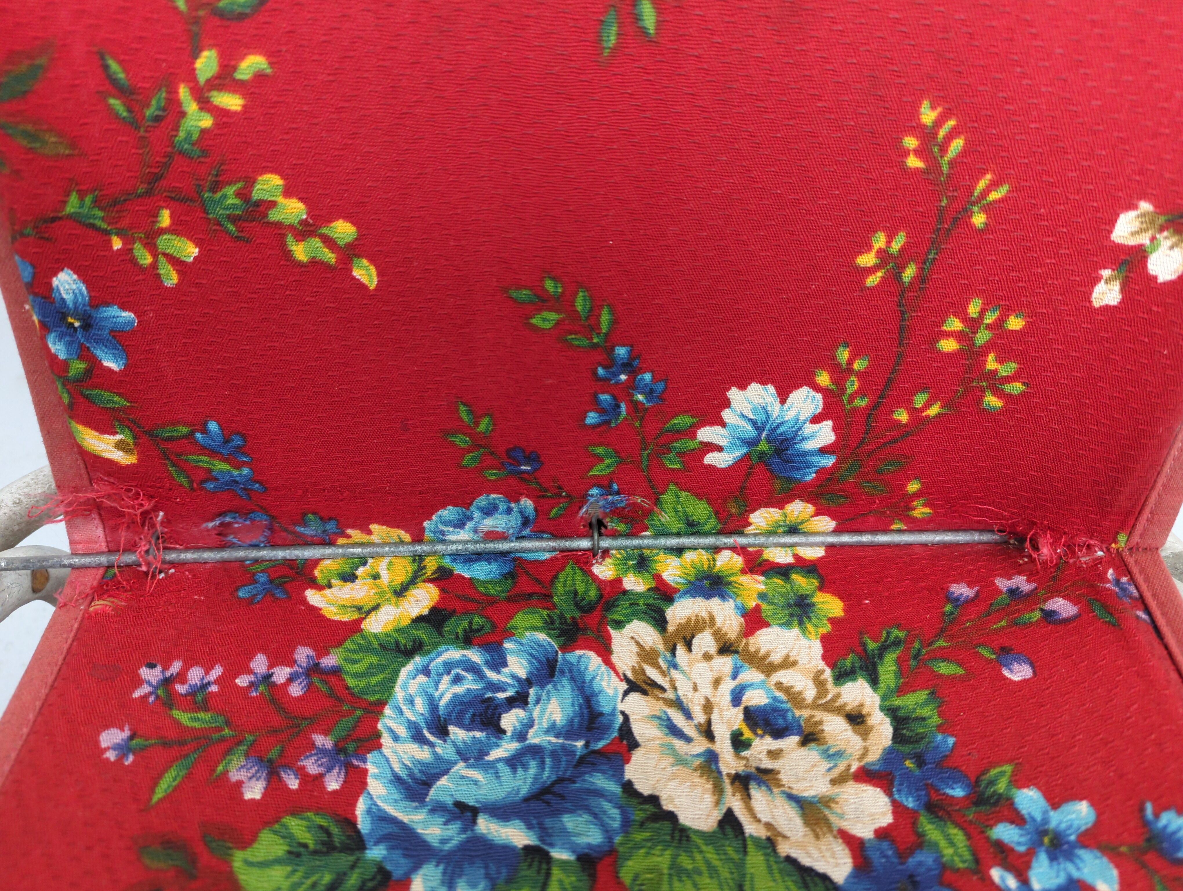 Vintage folding chair camping floral red fabric