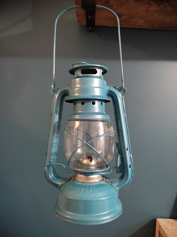 Storm lamp oil metal patinated