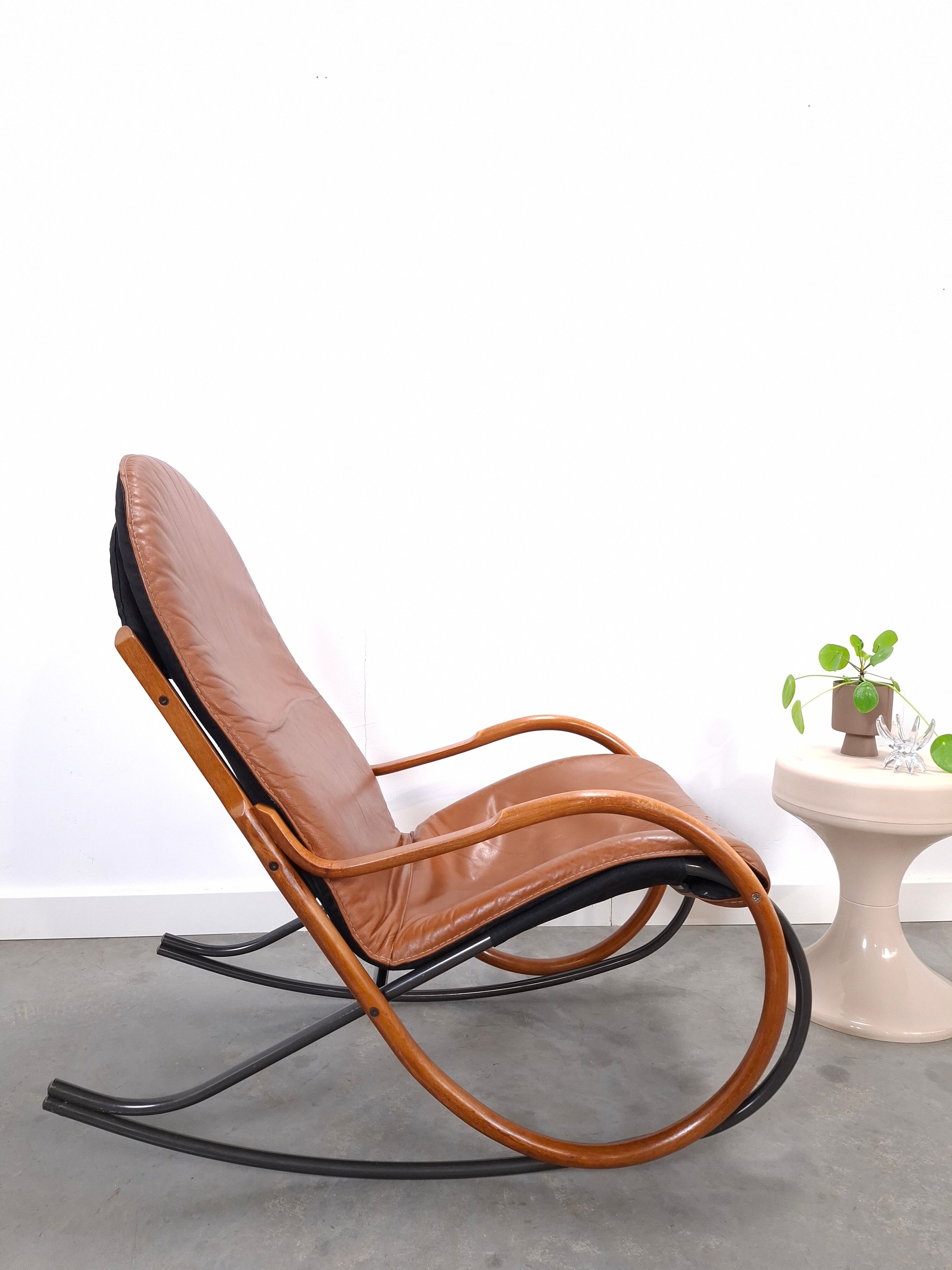 Leren Nonna fauteuil à bascule Paul Tuttle, Strässle, fauteuil à bascule