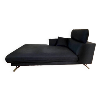 Black chaise longue