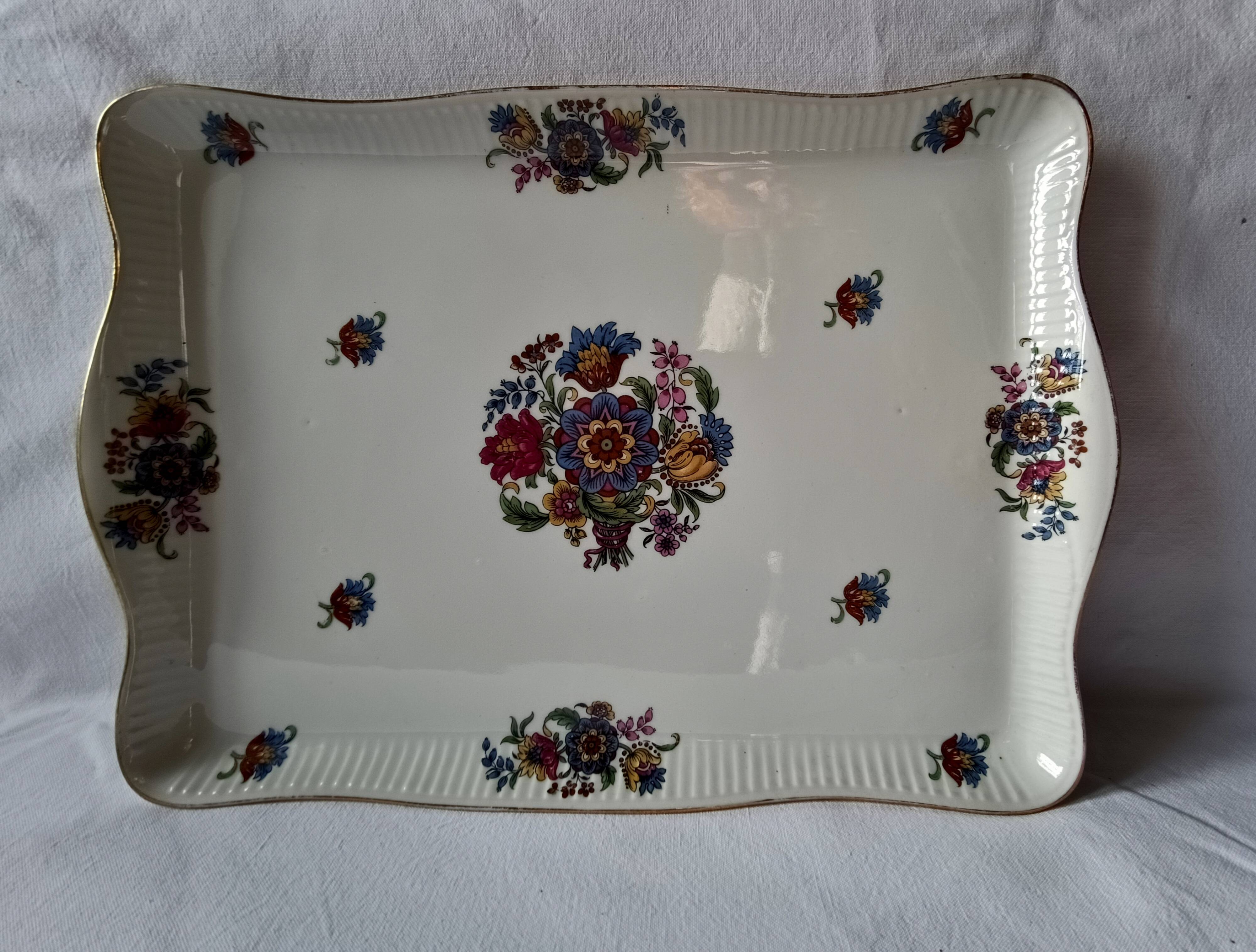 Limoges porcelain tray with floral bouquet motifs, early 20th century