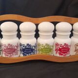 Complete spice rack with opaline pots